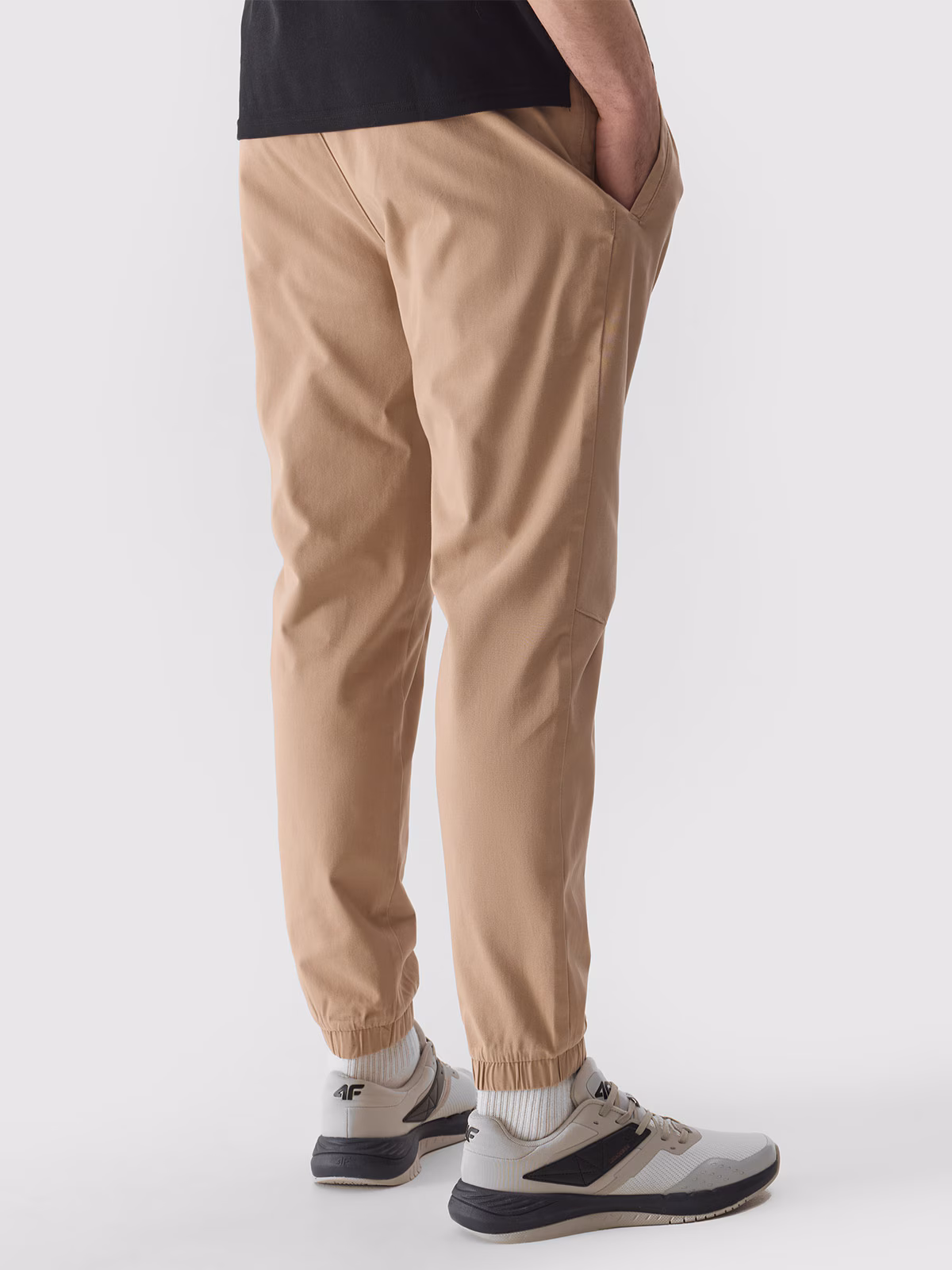 Spodnie casual joggery męskie - beżowe