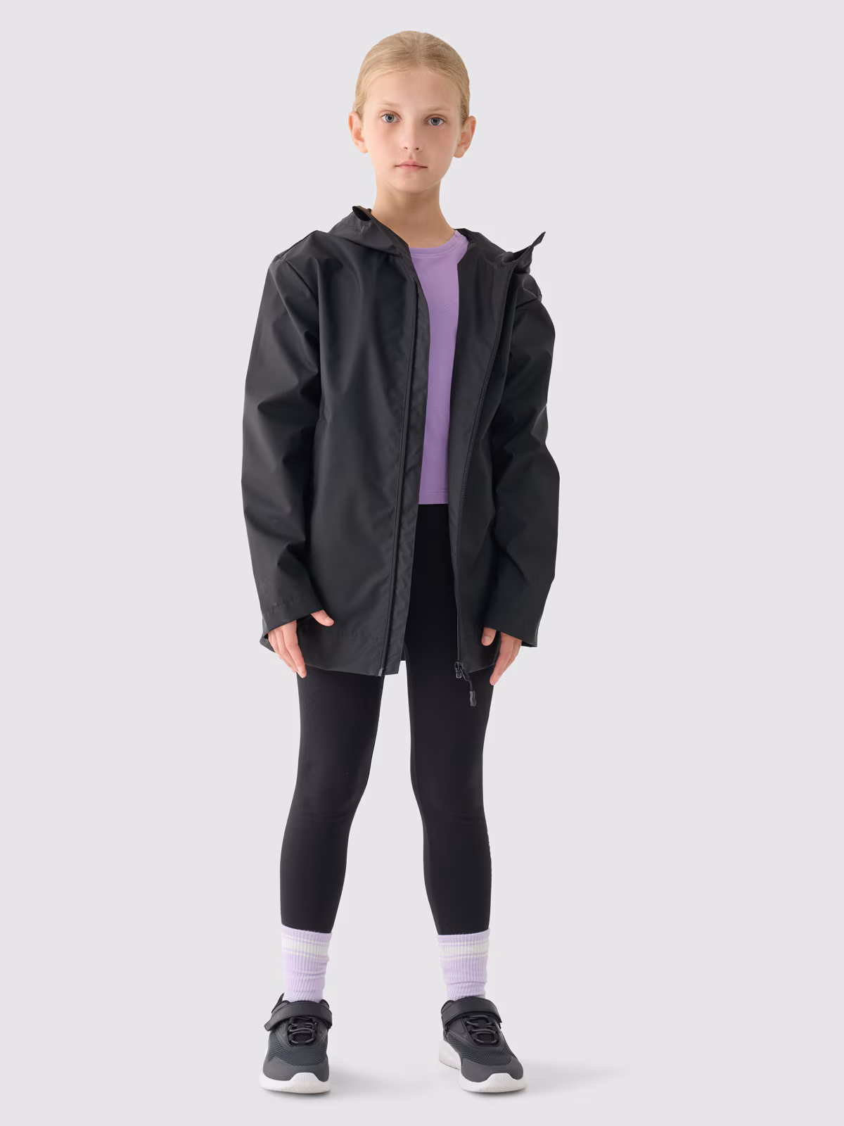 Kurtka przejściowa przeciwdeszczowa z gumową powłoką dziecięca - khaki