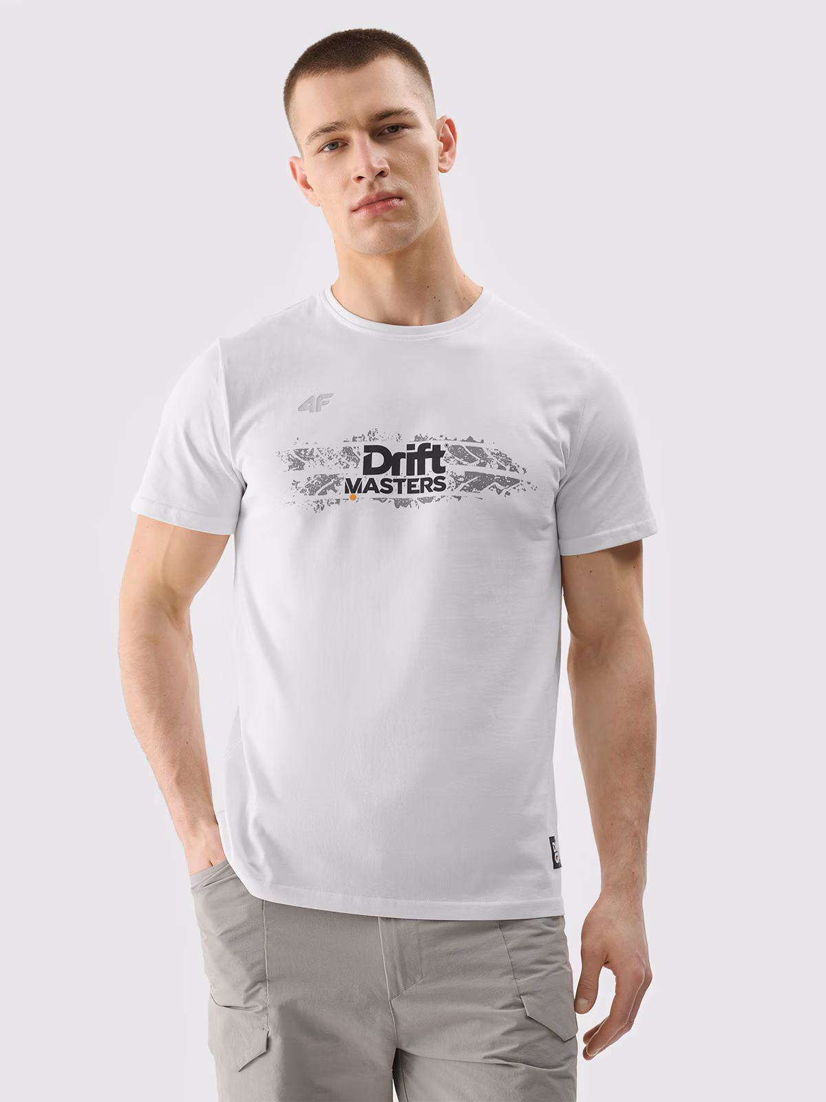 T-shirt regular z nadrukiem uniseks 4F x Drift Masters - biały