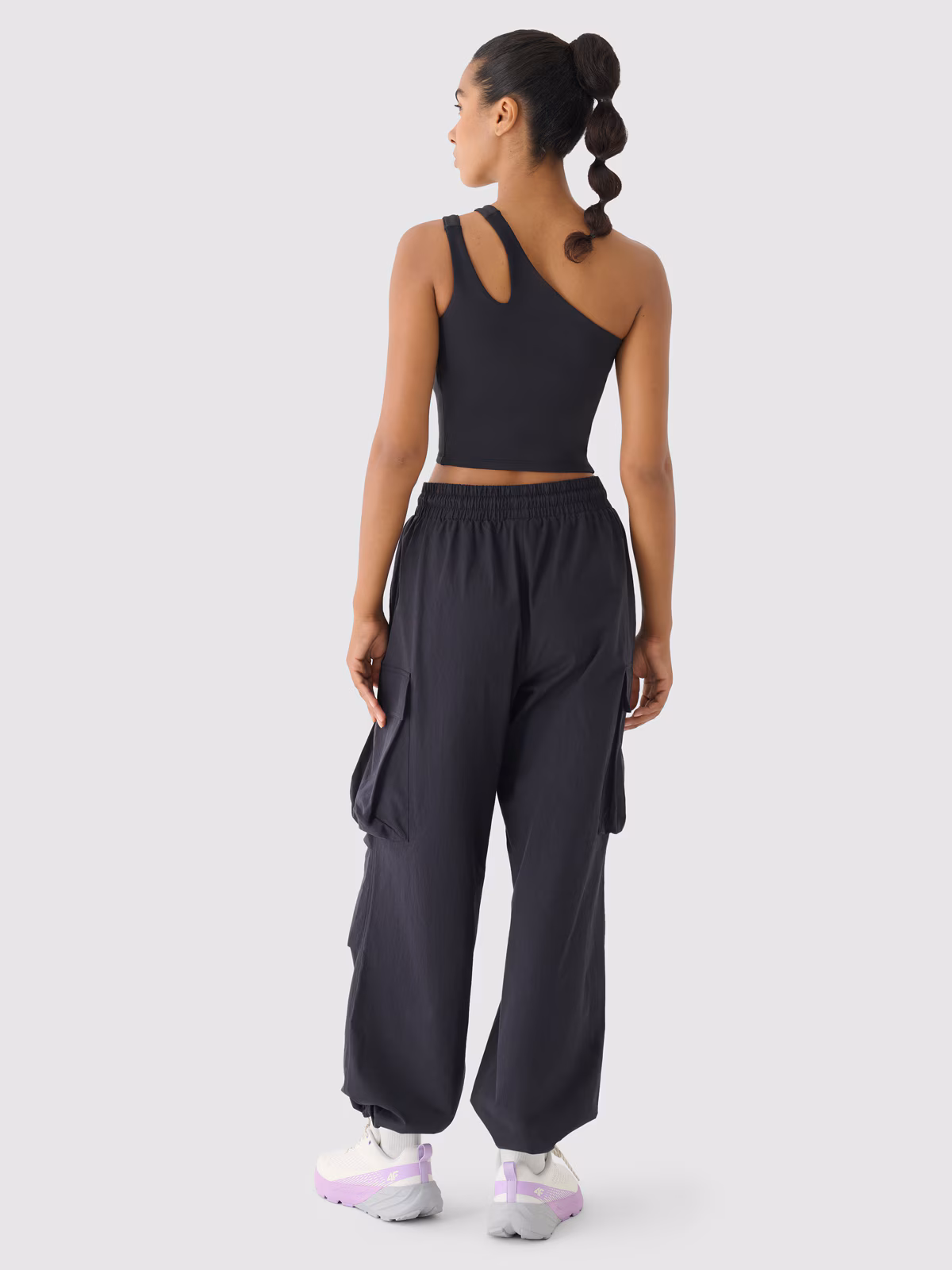 Spodnie oversize cargo damskie 4F x Anna Lewandowska - białe