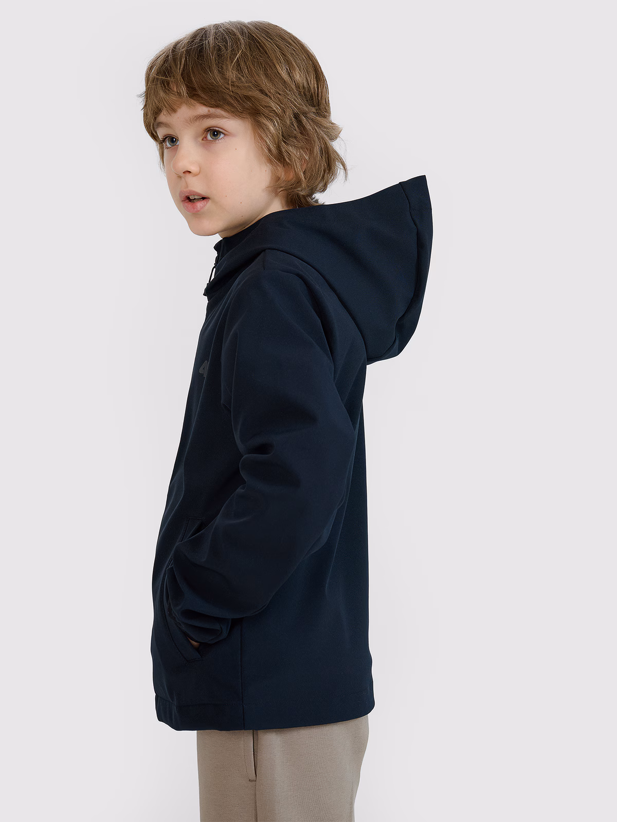 Kurtka softshell wiatroodporna membrana 5000 chłopięca - czarna