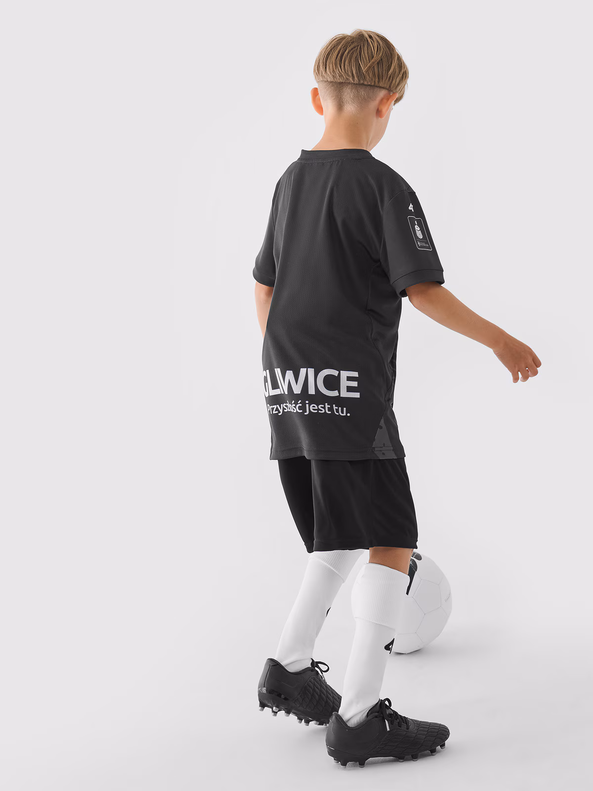 Trzecia koszulka klubowa z sezonu 2024/25 chłopięca 4F x Piast Gliwice - multikolor