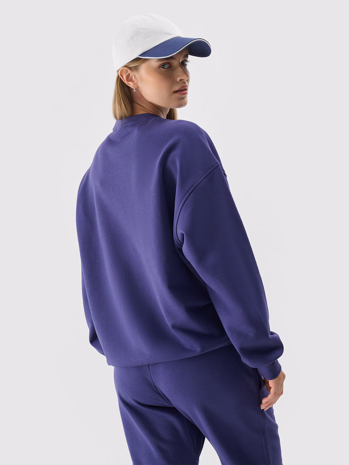 Bluza dresowa nierozpinana bez kaptura uniseks - granatowa