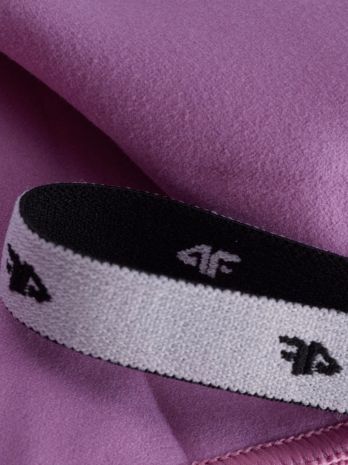 Ręcznik sportowy szybkoschnący L (80 x 170 cm) - czarny