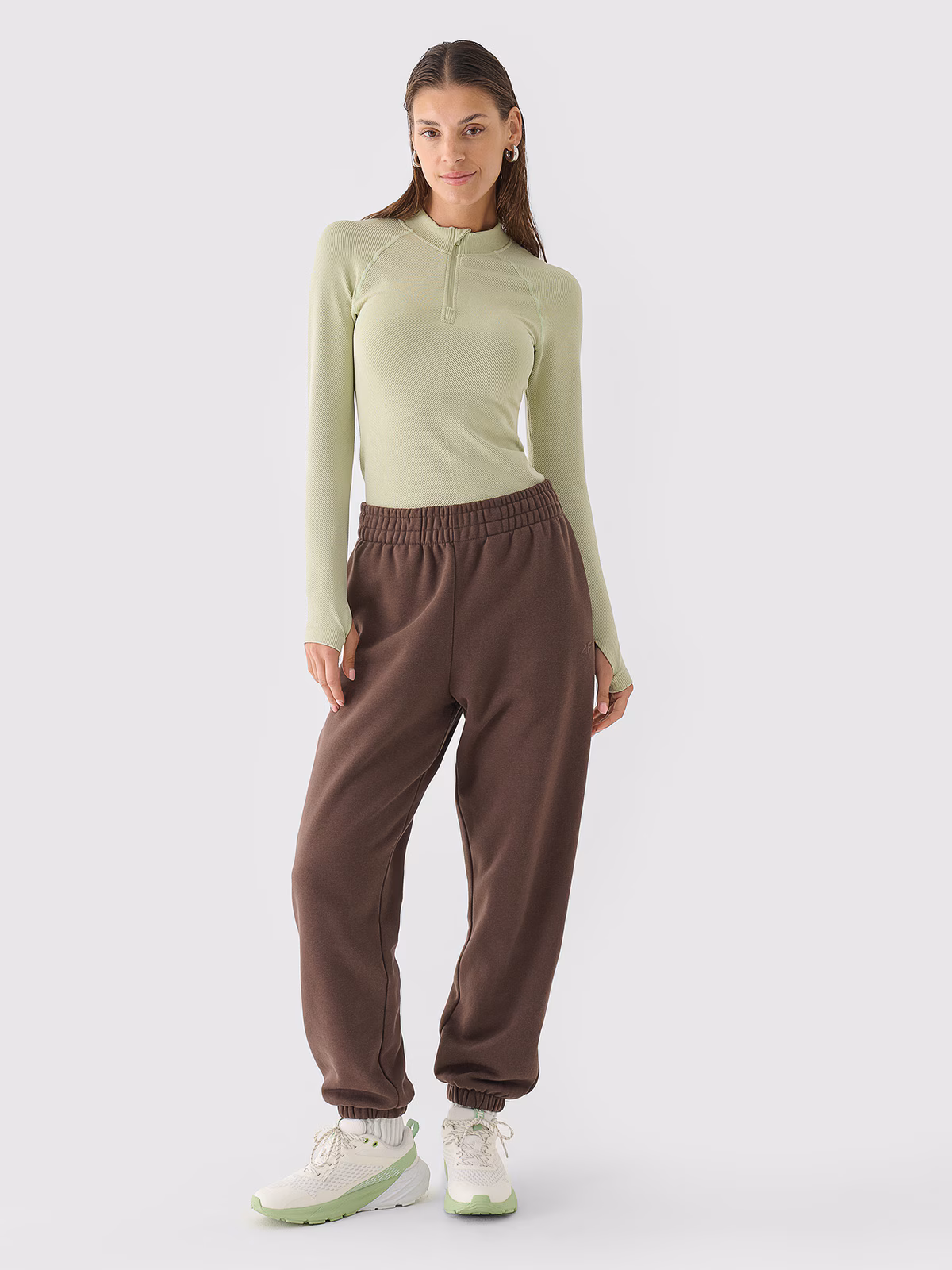 Spodnie dresowe joggery oversize damskie - oliwkowe