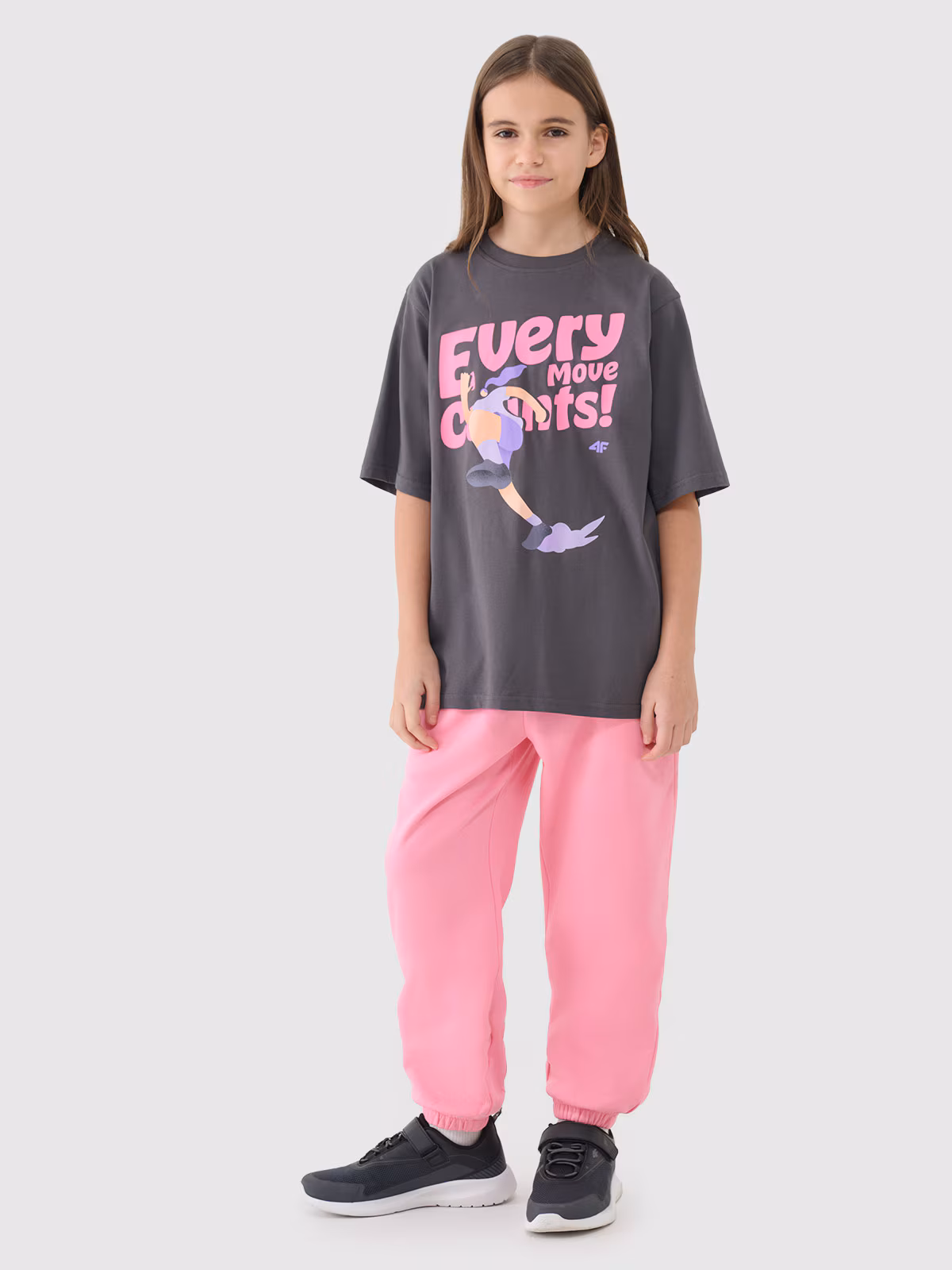 T-shirt oversize z nadrukiem dziewczęcy - różowy