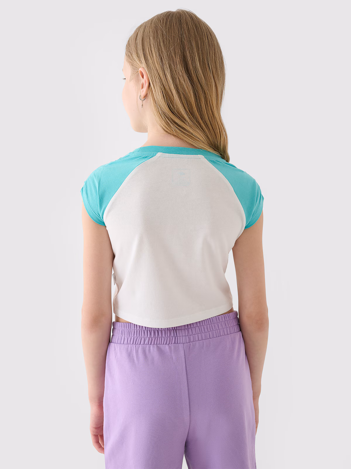 T-shirt cropped z nadrukiem dziewczęcy - turkusowy