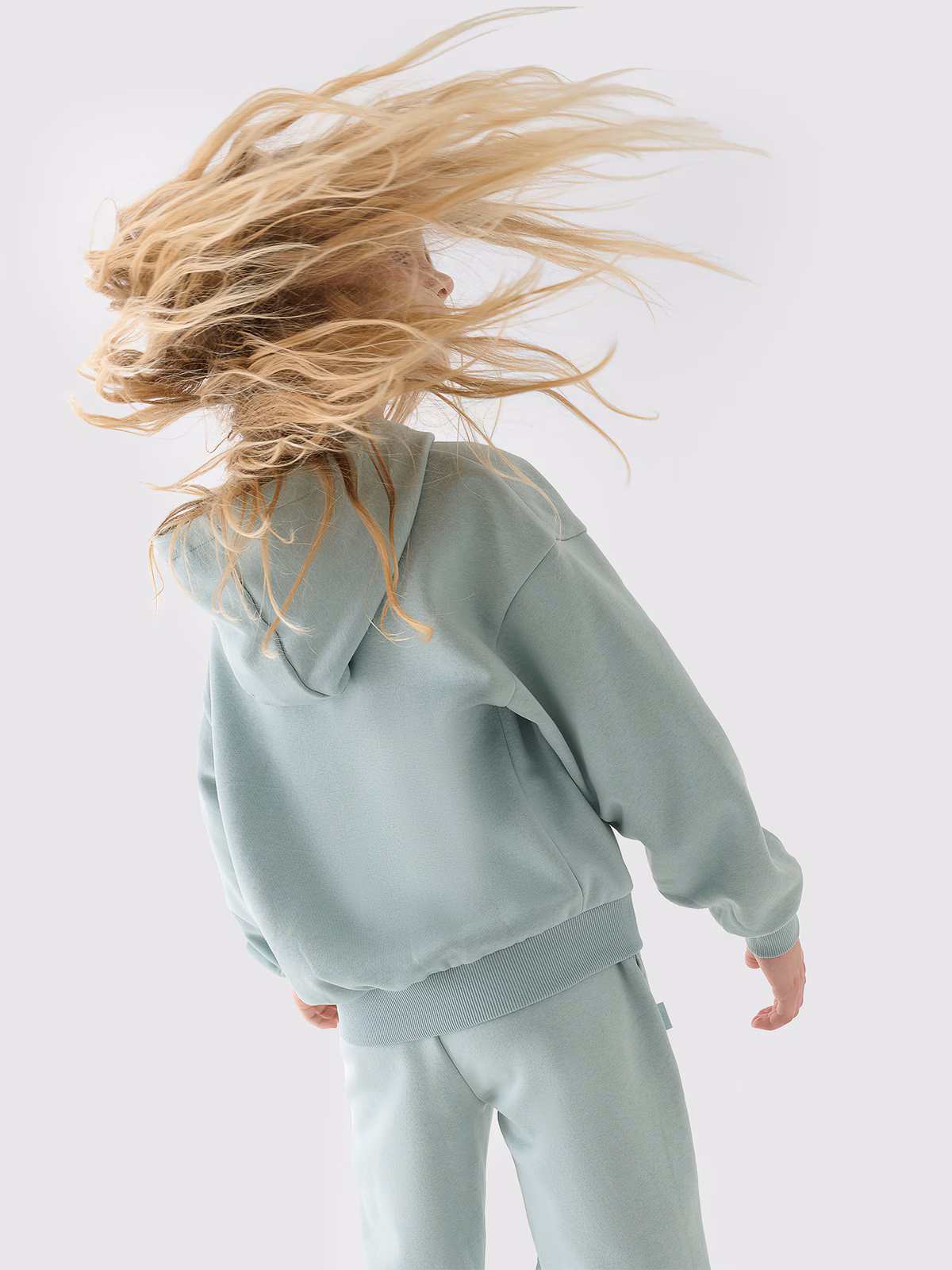 Bluza dresowa nierozpinana z kapturem dziewczęca - turkusowa