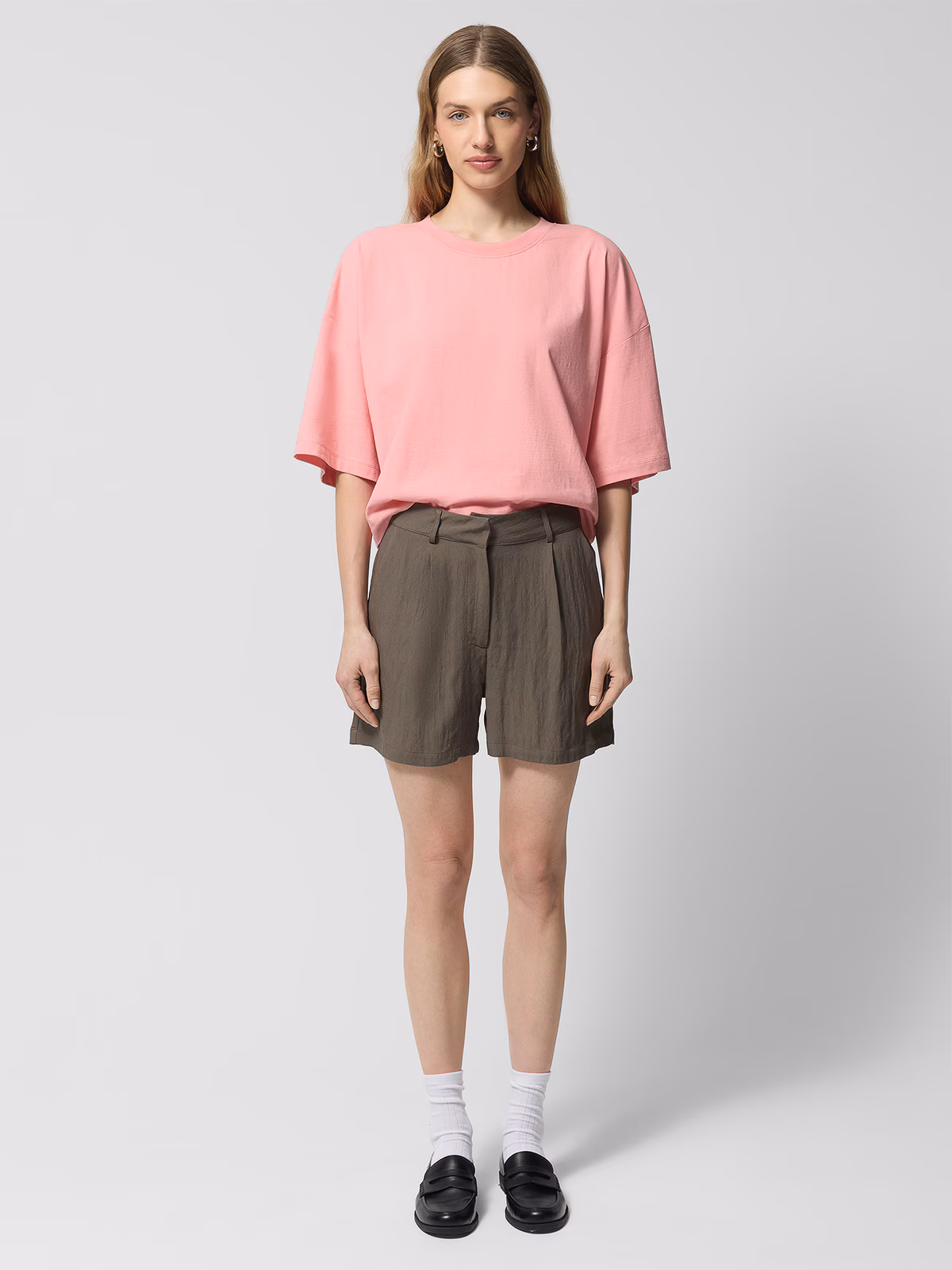 Spodenki casual damskie Outhorn - beżowe