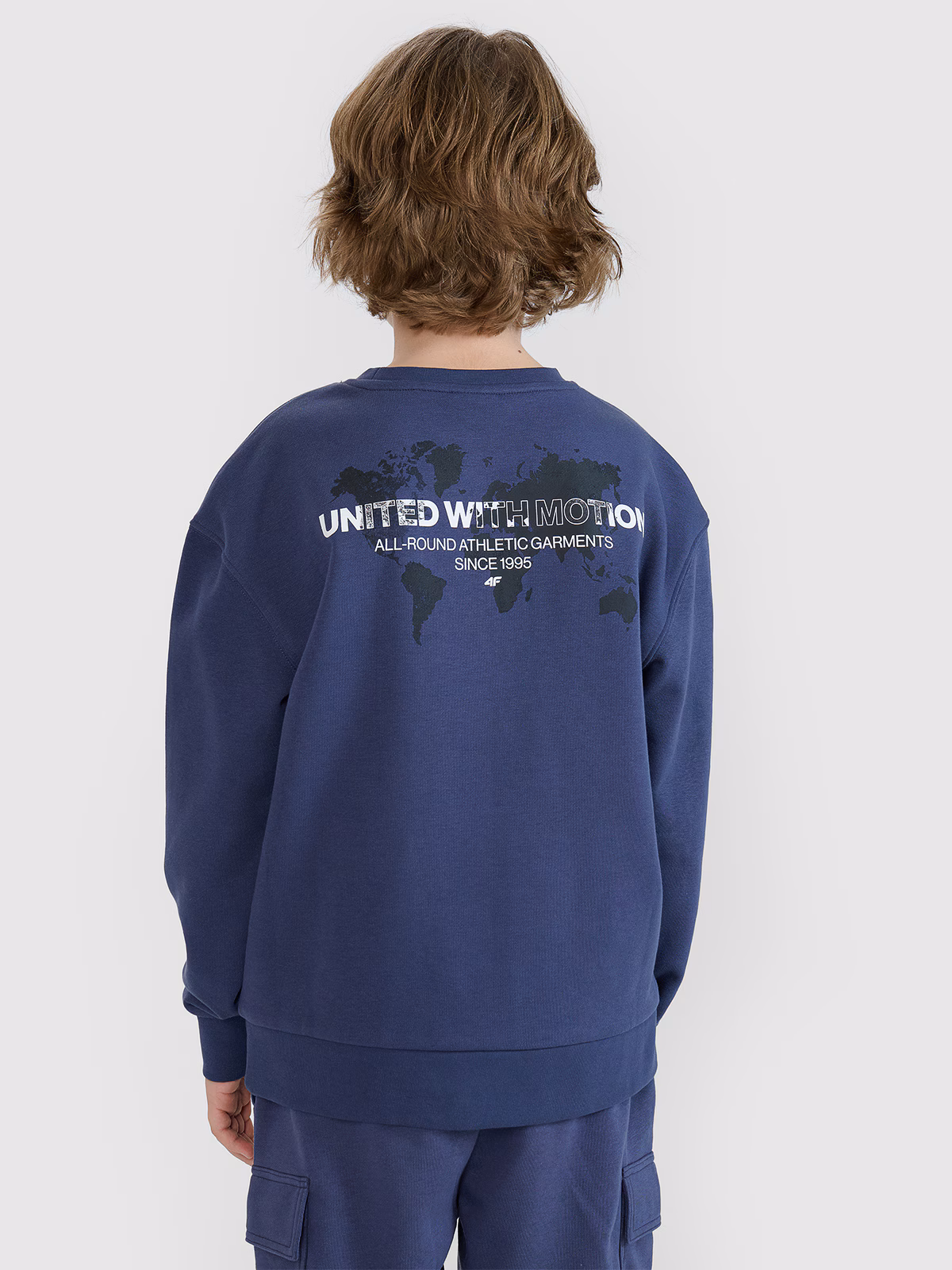 Bluza dresowa nierozpinana bez kaptura chłopięca - granatowa