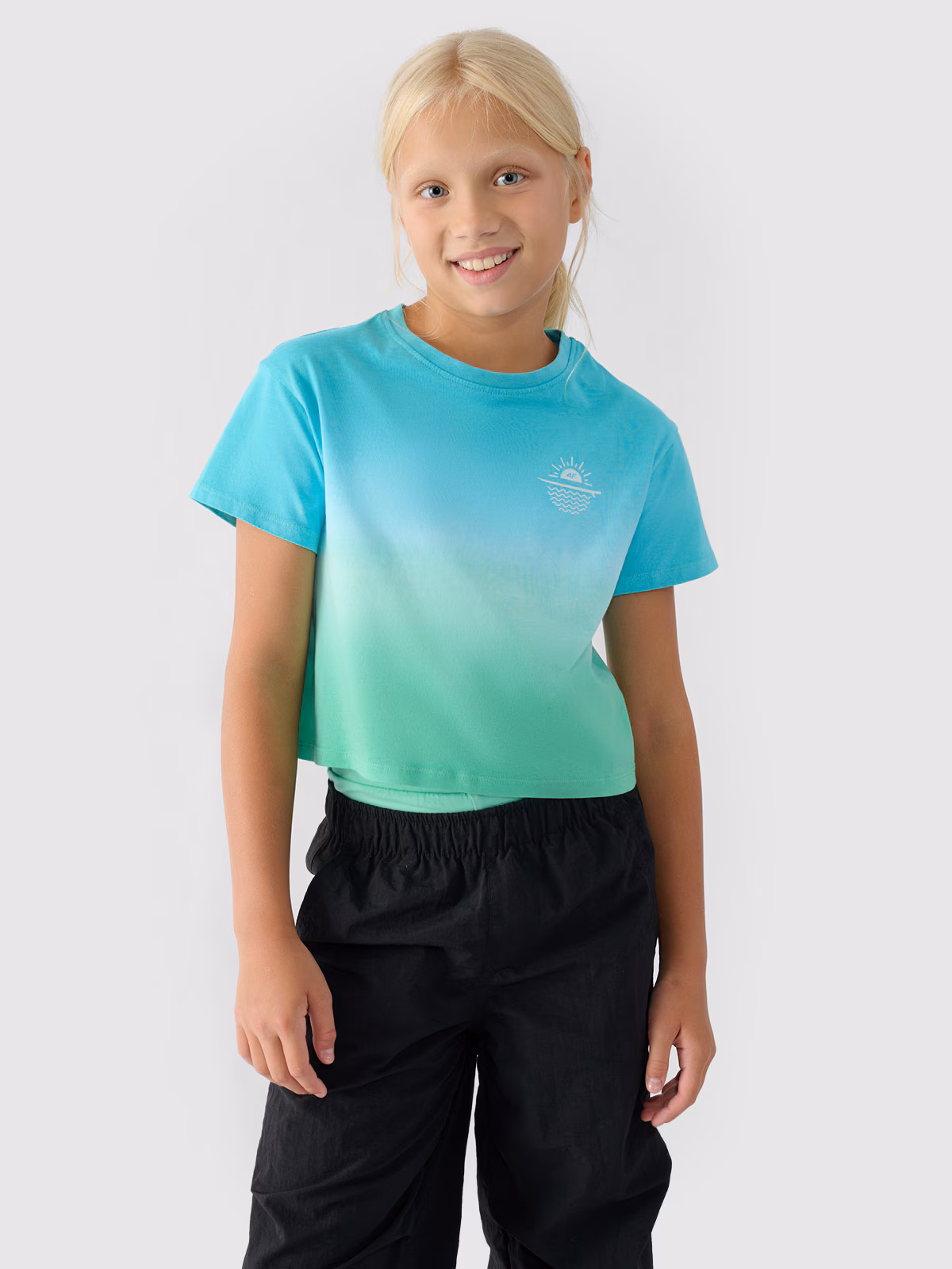 T-shirt cropped z nadrukiem dziewczęcy - multikolor