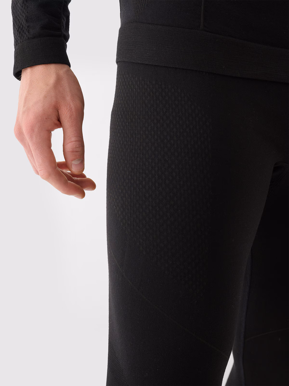 Bielizna termoaktywna bezszwowa z wełną Merino (dół) męska - czarna