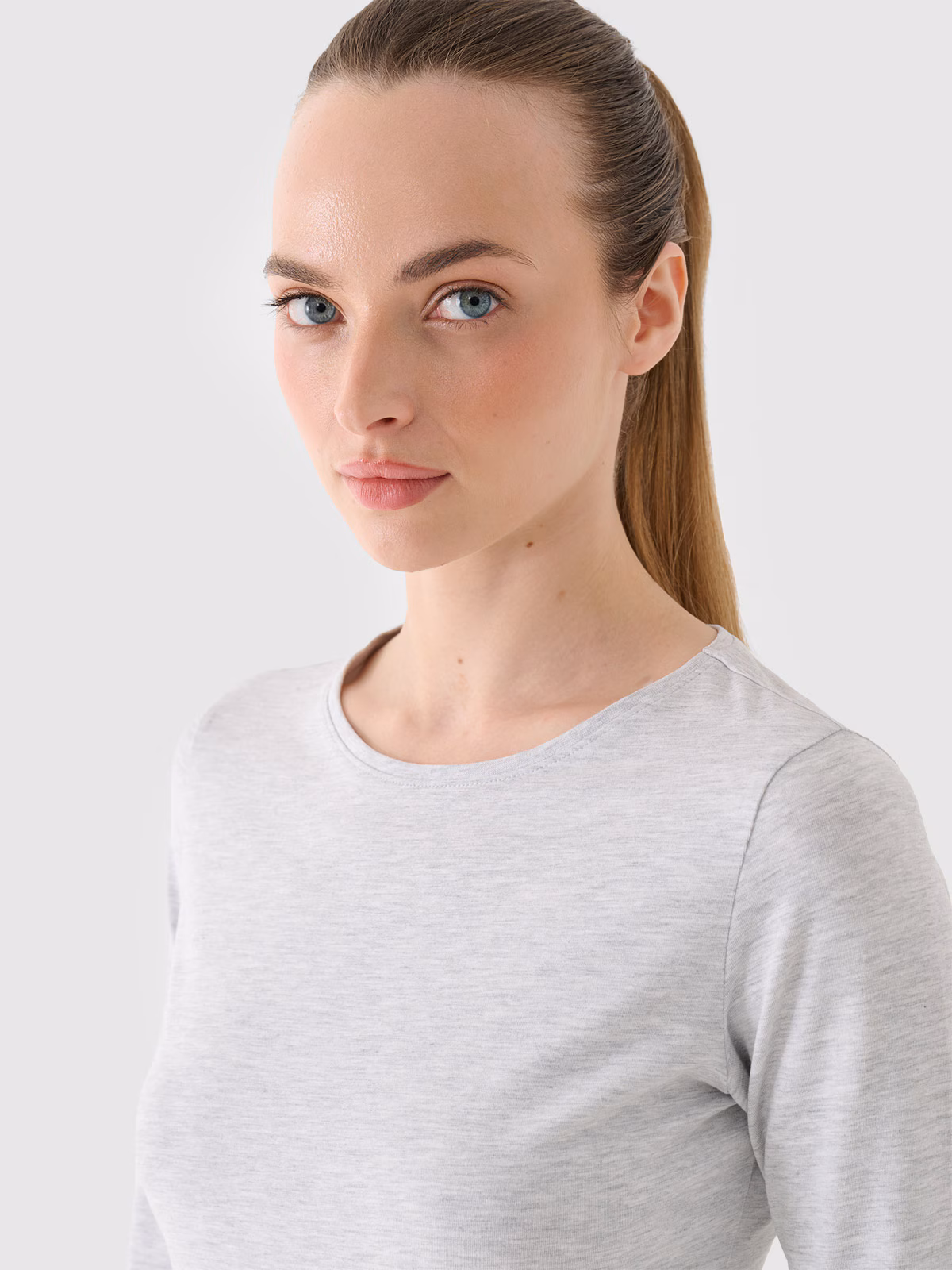 Longsleeve slim gładki damski - czarny