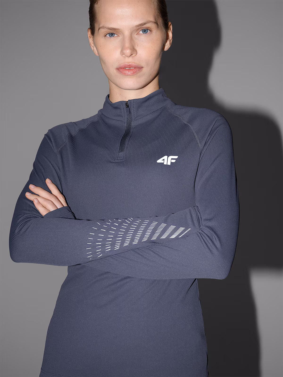 Longsleeve do biegania w terenie szybkoschnący damski - ciemny szary