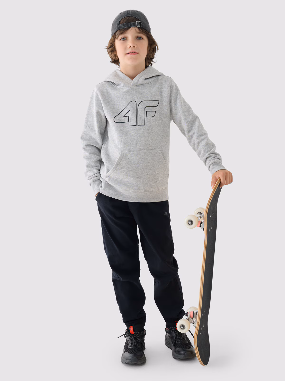 Bluza dresowa nierozpinana z kapturem chłopięca - niebieska