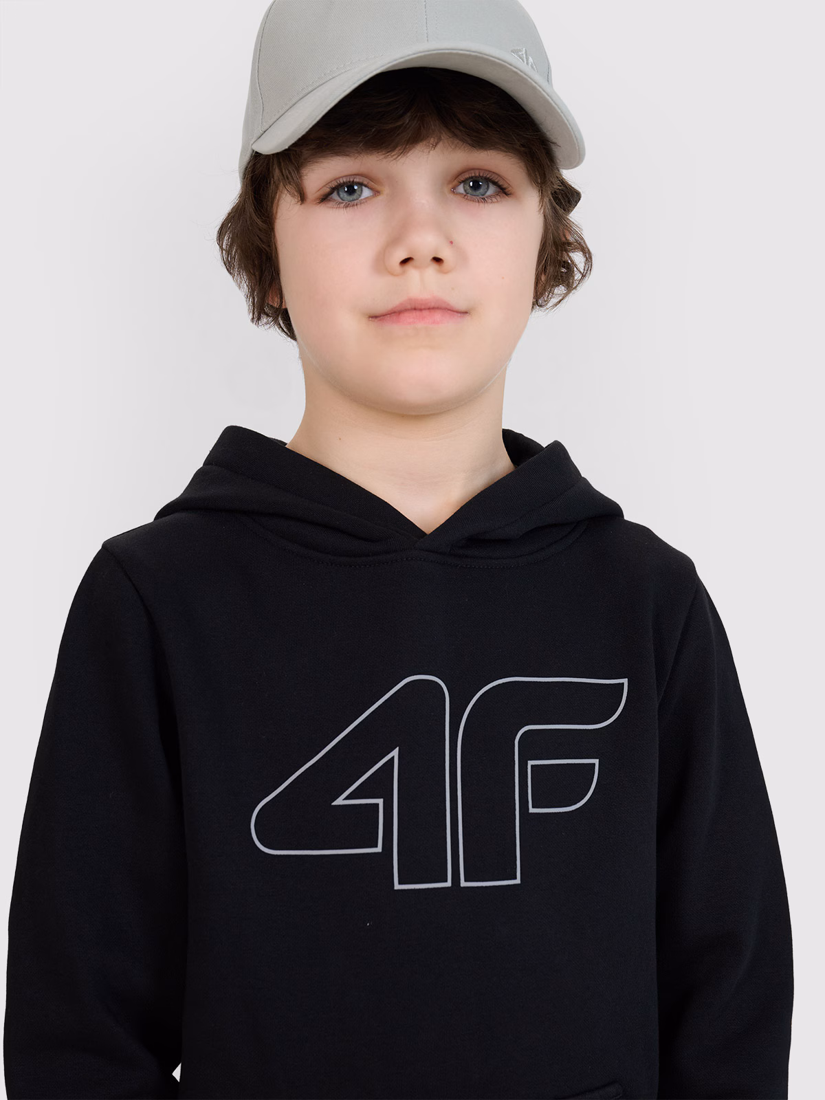 Bluza dresowa nierozpinana z kapturem chłopięca - czarna