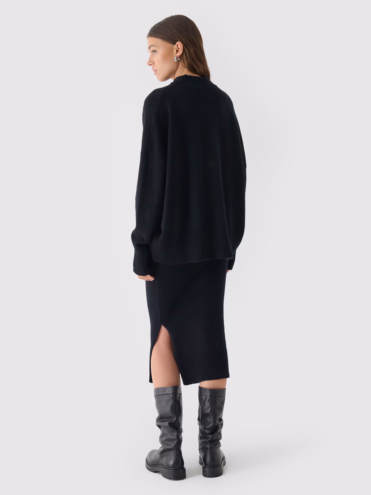 Spódnica wełniana ołówkowa Outhorn - czarna