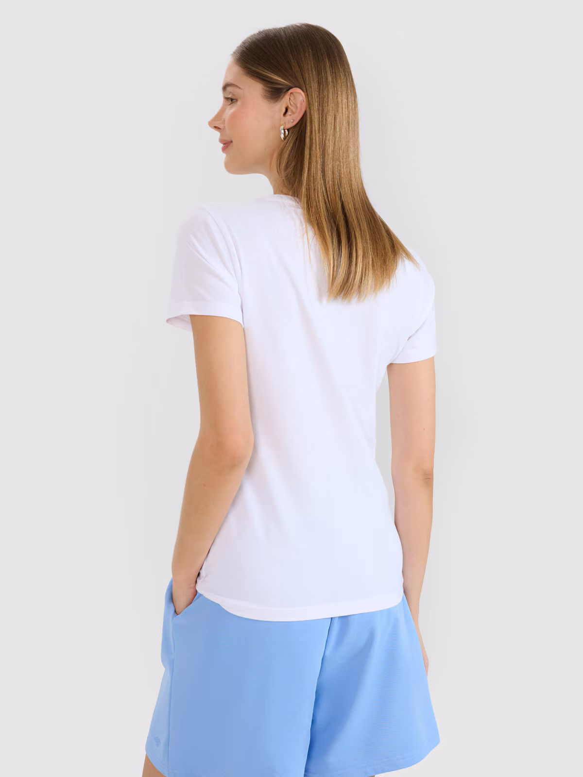 T-shirt slim gładki damski - różowy