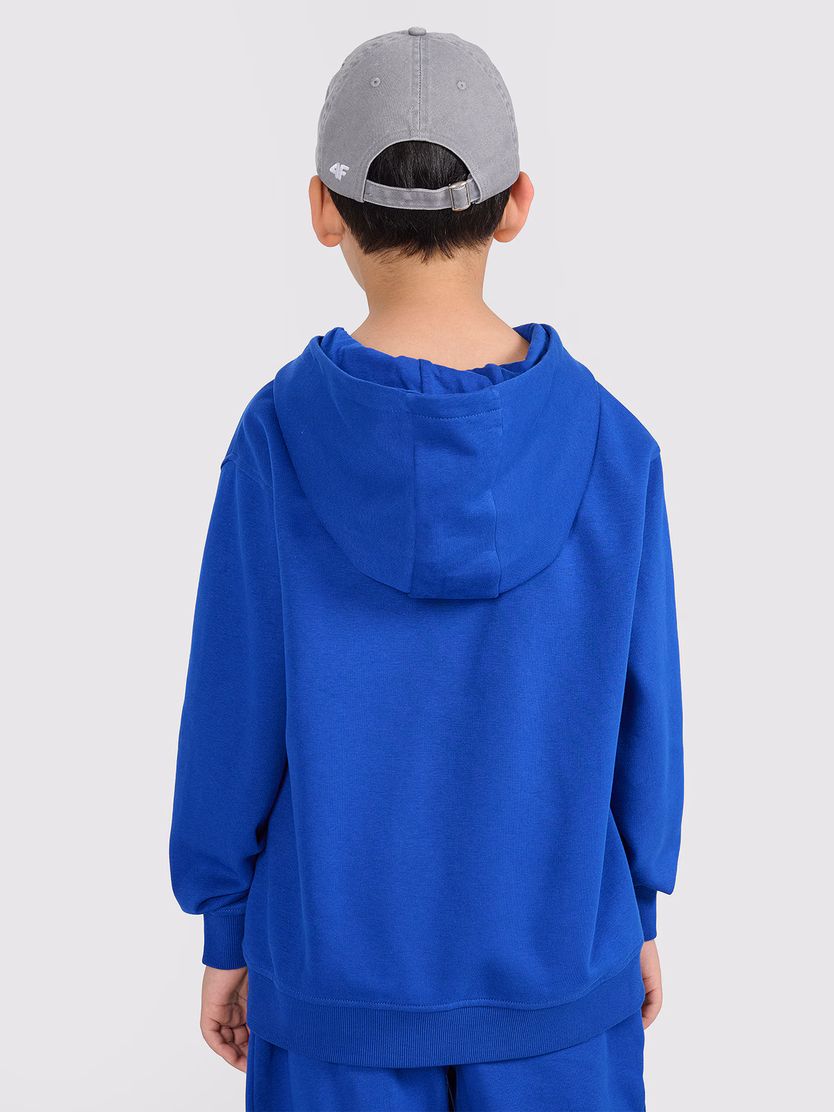 Bluza dresowa nierozpinana z kapturem chłopięca - niebieska