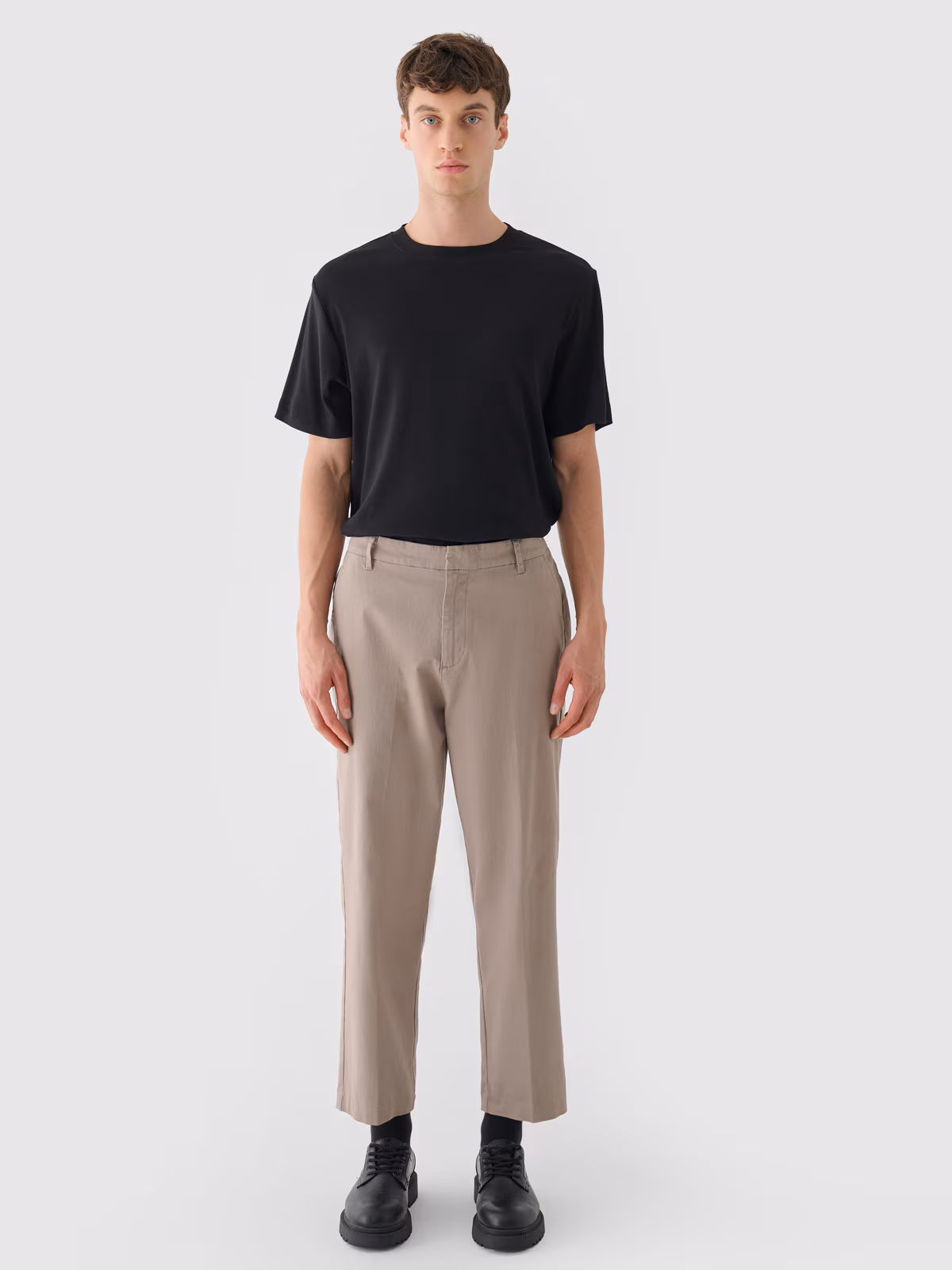 Spodnie tkaninowe męskie Outhorn - czarne