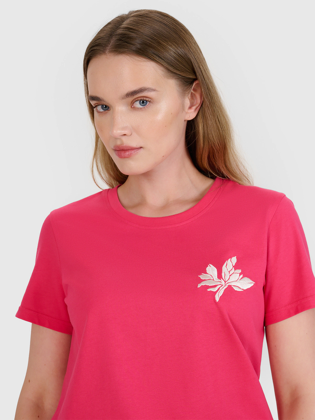 T-shirt regular z nadrukiem damski - czarny