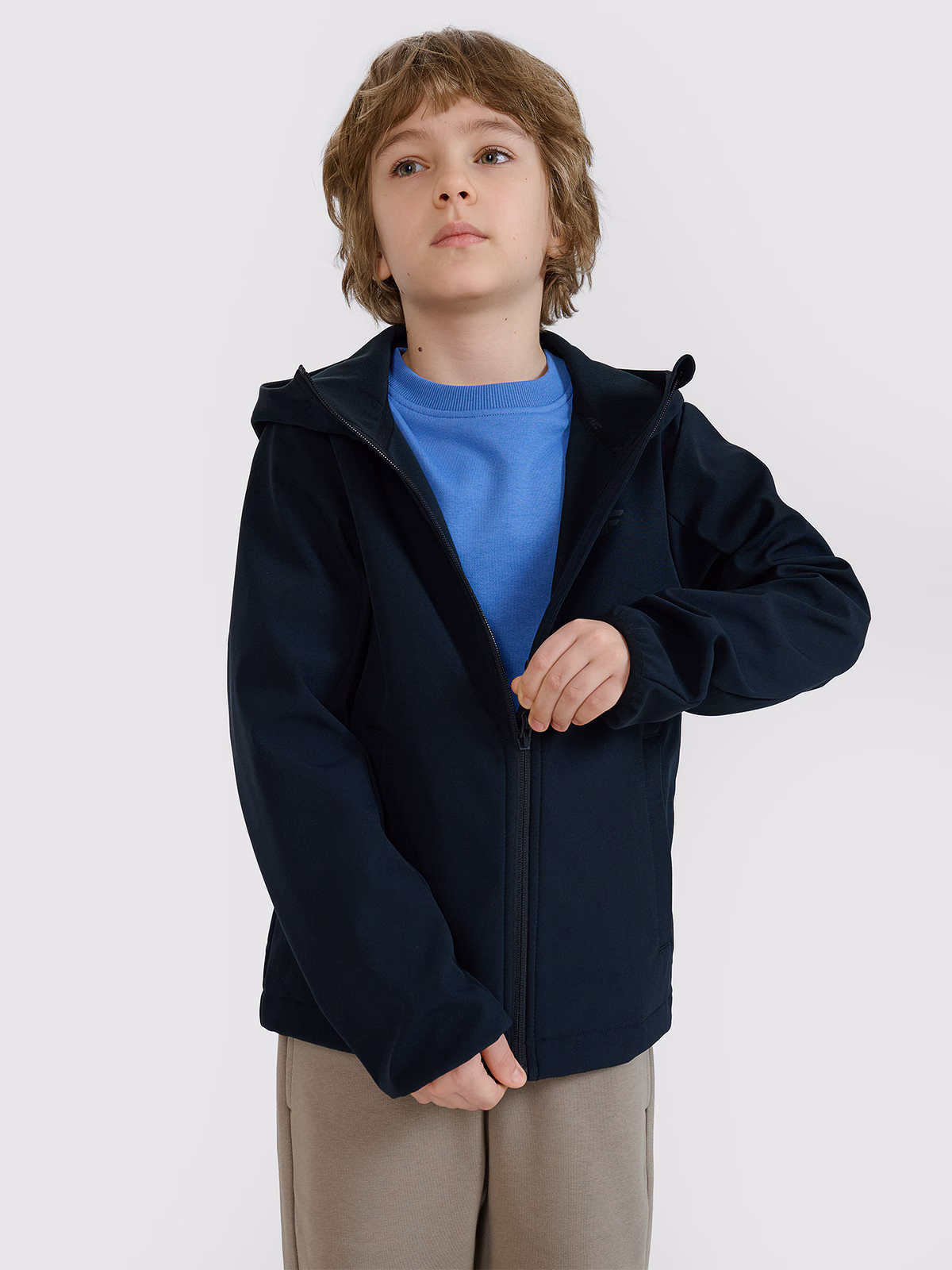 Kurtka softshell wiatroodporna membrana 5000 chłopięca - czarna