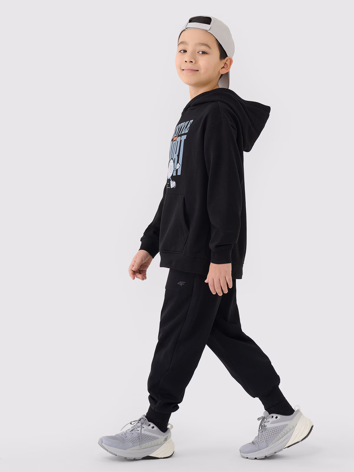 Spodnie dresowe joggery chłopięce - czarne