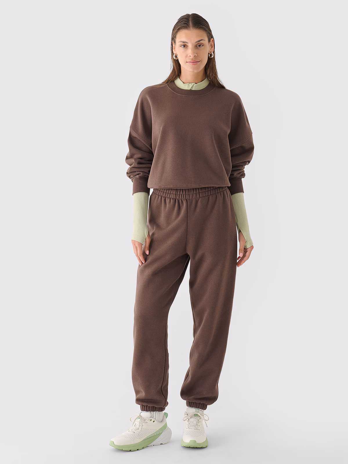 Spodnie dresowe joggery oversize damskie - oliwkowe