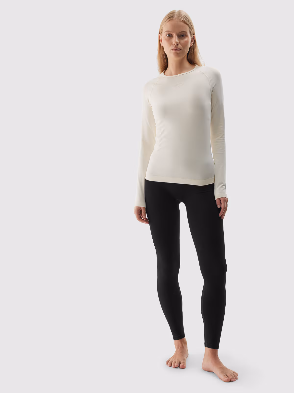 Bielizna termoaktywna bezszwowa (dół) damska - czarna