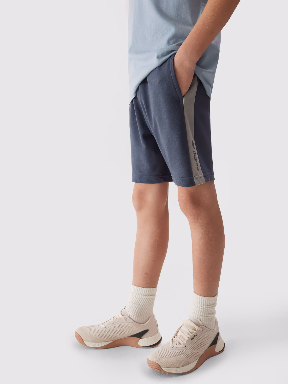 Spodenki dresowe chłopięce - średni szary