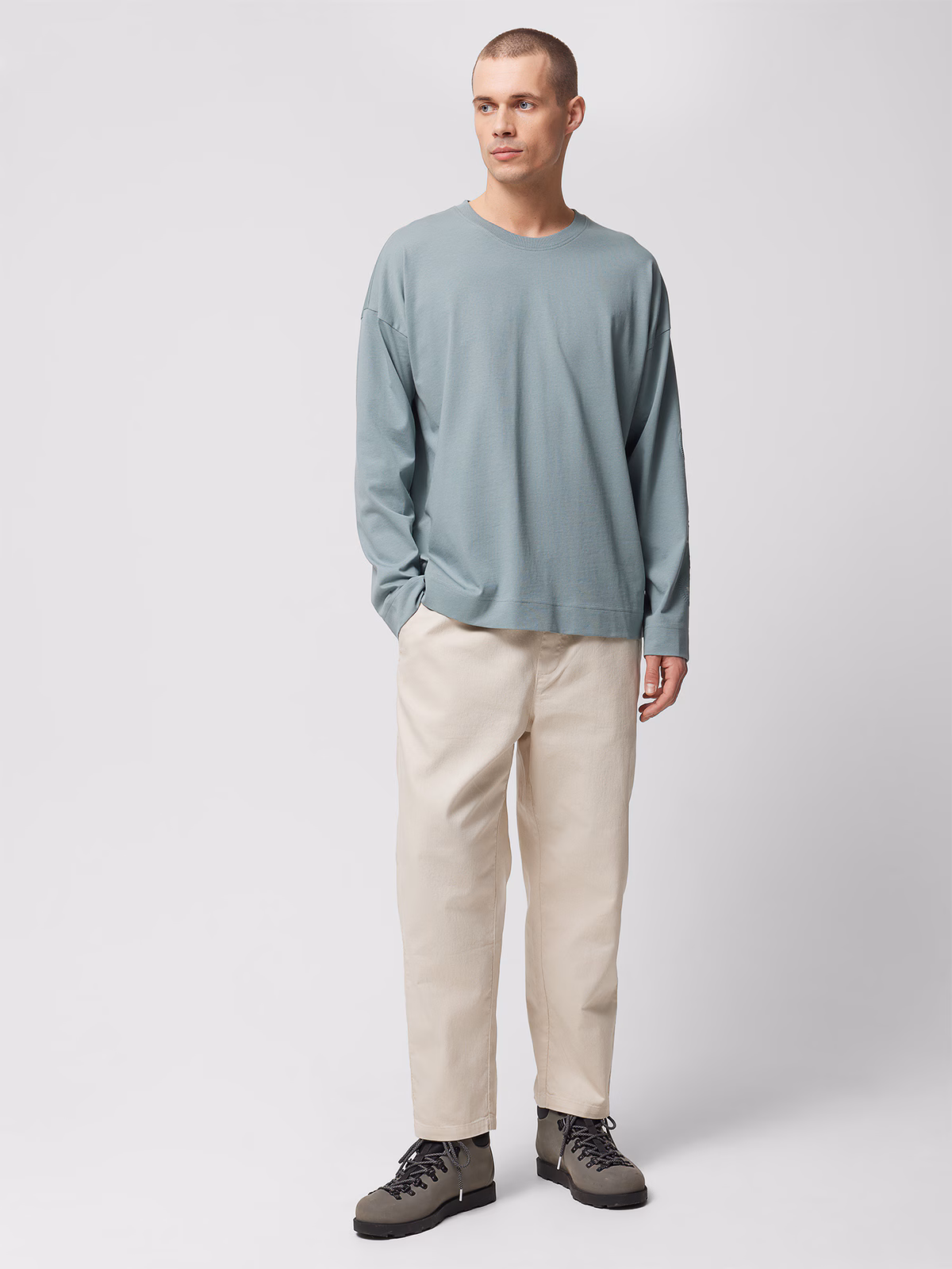 Spodnie tkaninowe męskie Outhorn - beżowe