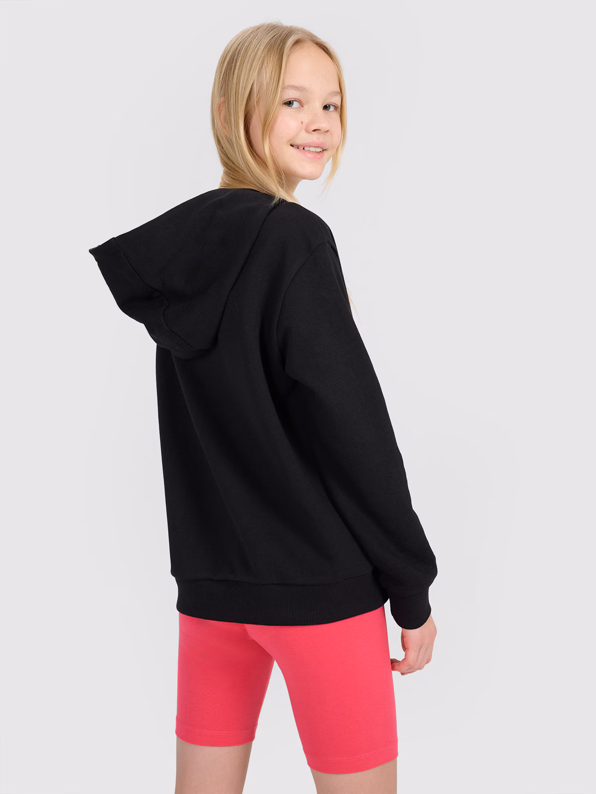 Bluza dresowa nierozpinana z kapturem dziewczęca - różowa