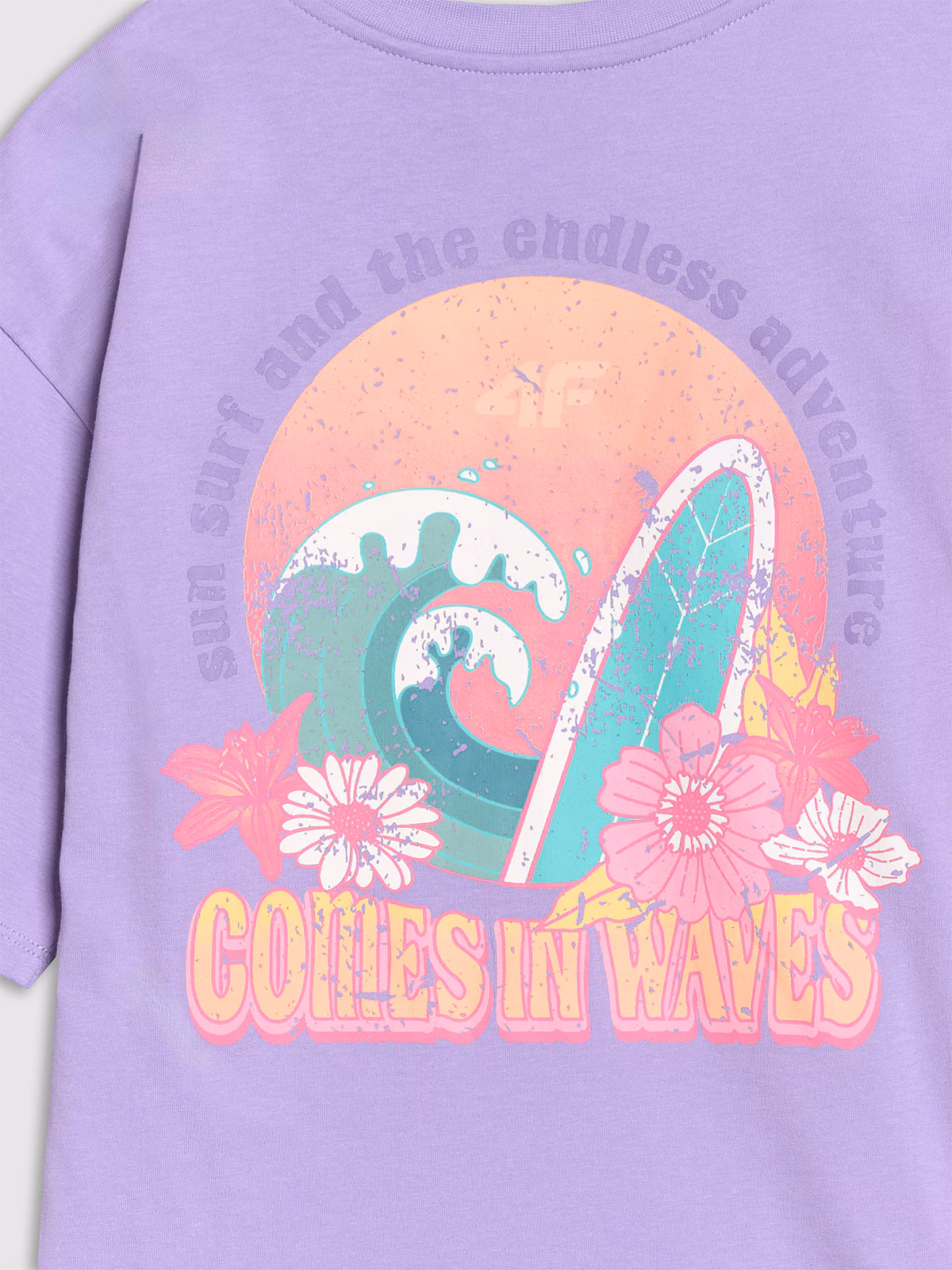 T-shirt oversize z nadrukiem dziewczęcy - czarny