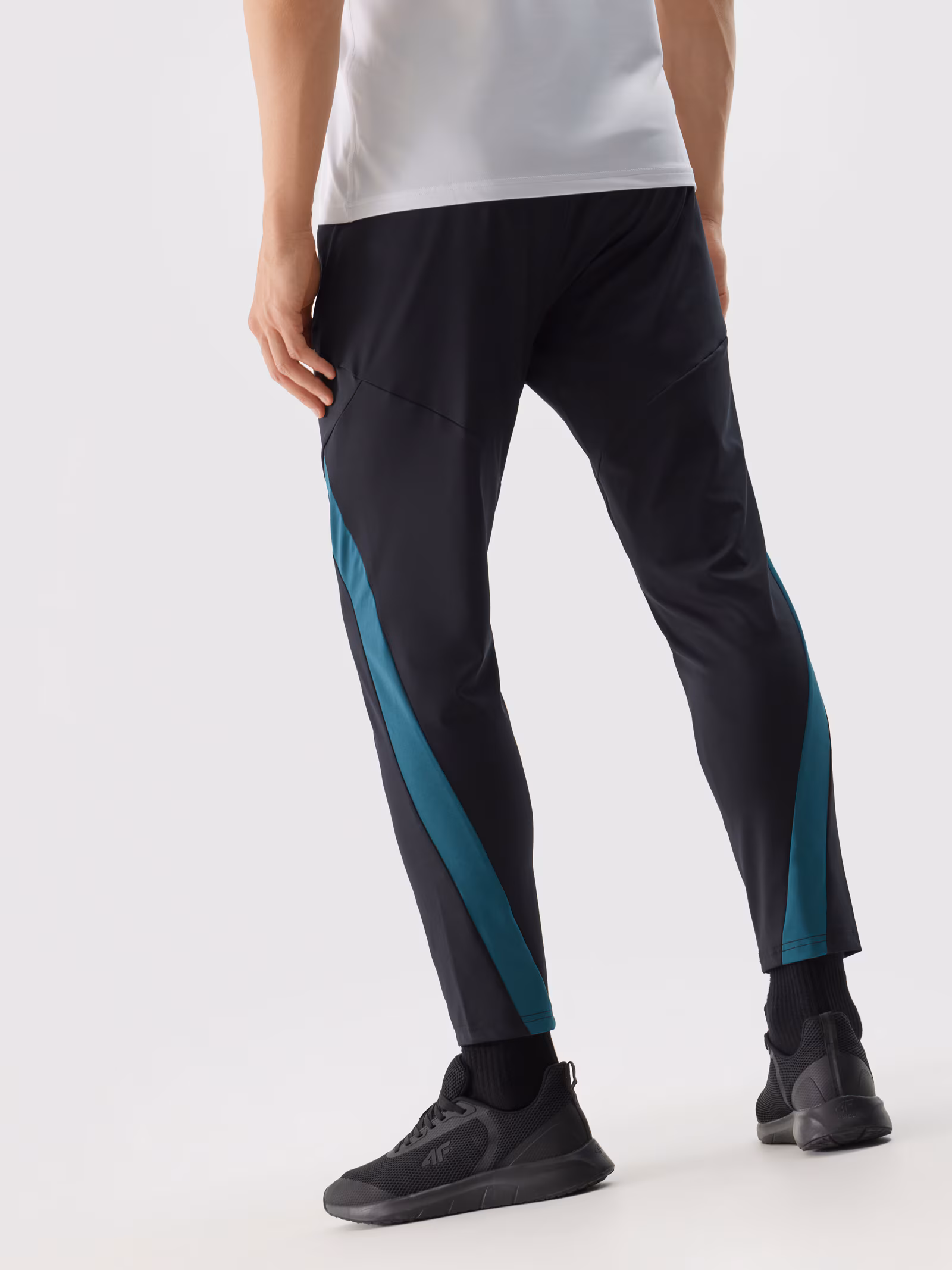 Spodnie treningowe szybkoschnące męskie - czarne