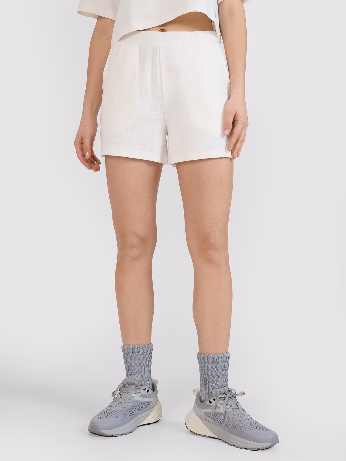 Spodenki dresowe z waflowej dzianiny damskie - białe