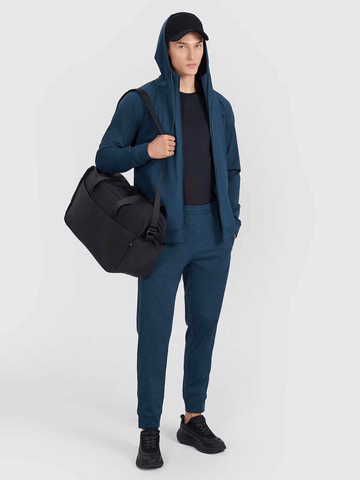 Bluza treningowa regular szybkoschnąca męska - granatowa