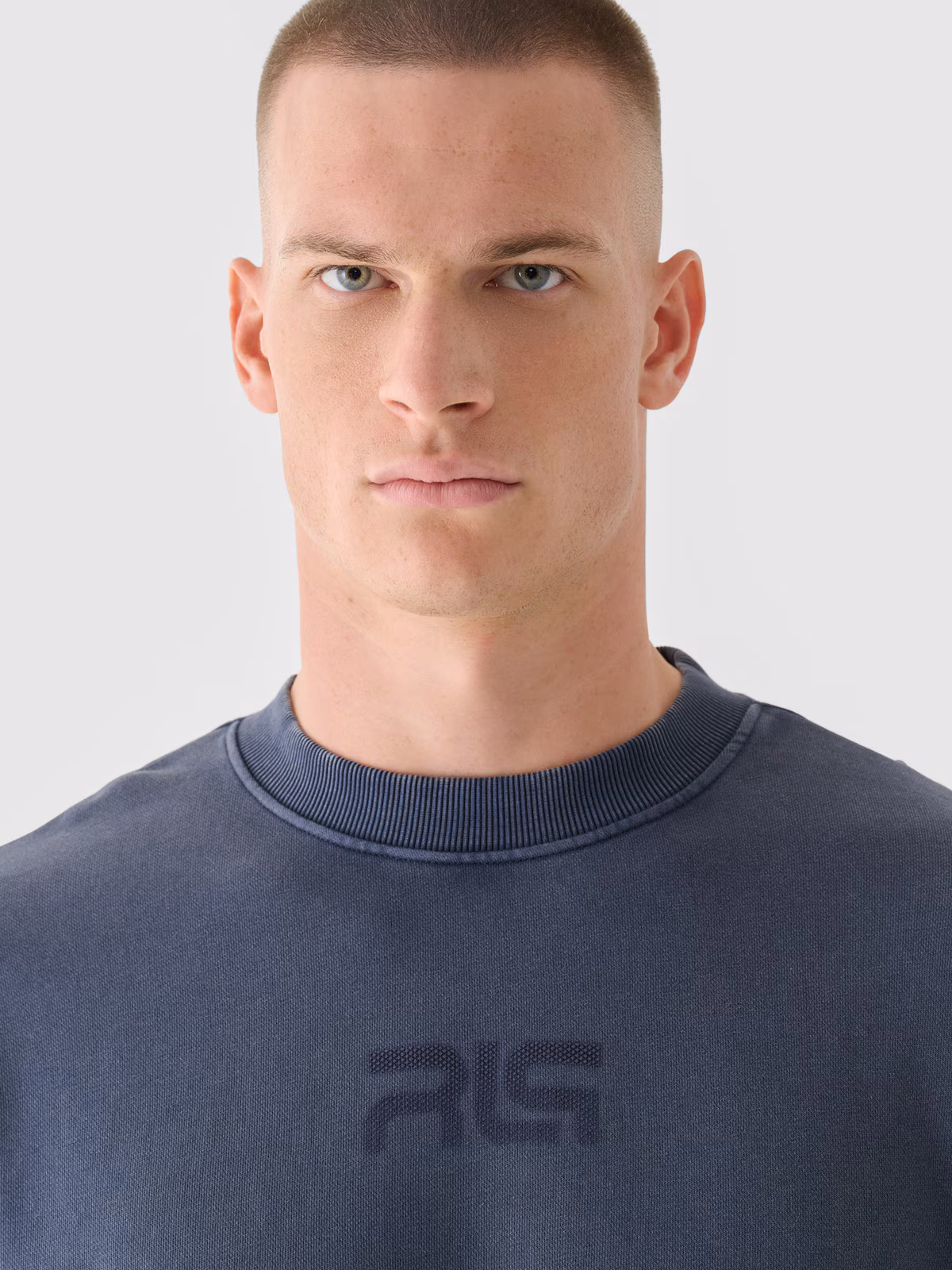 Bluza dresowa oversize bez kaptura męska 4F x Robert Lewandowski  - szara