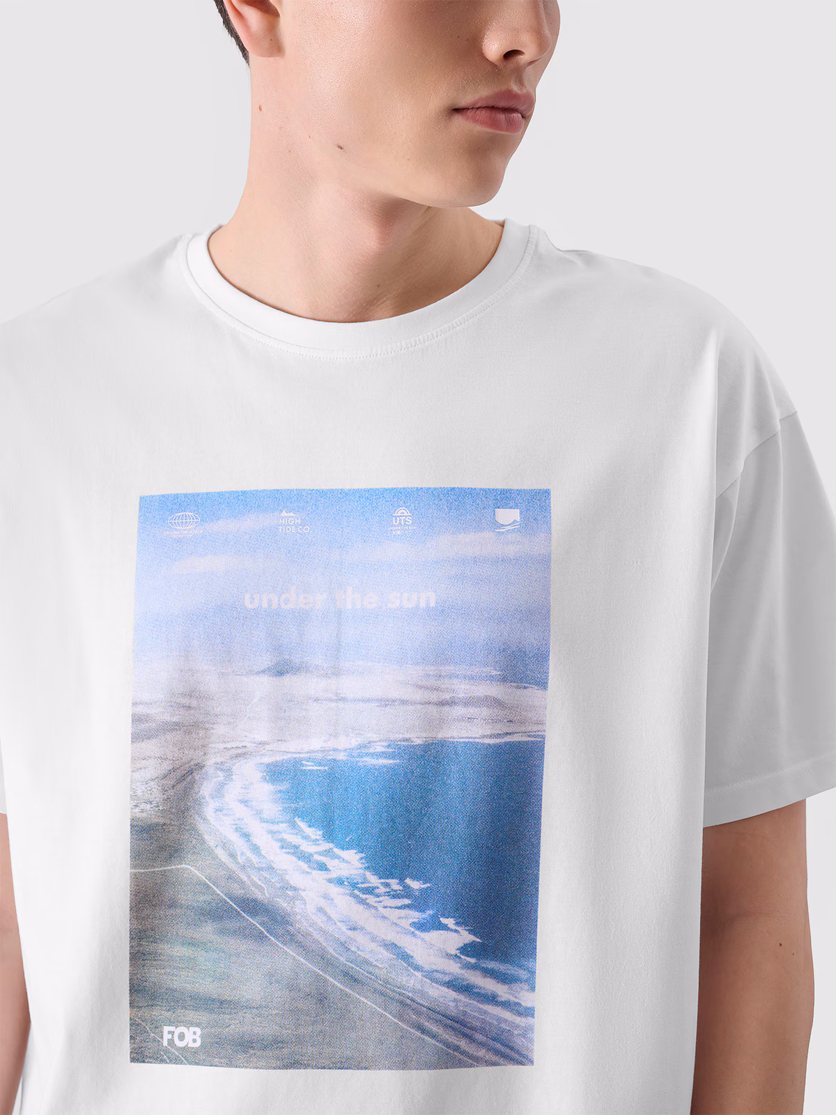 T-shirt oversize z nadrukiem męski - biały