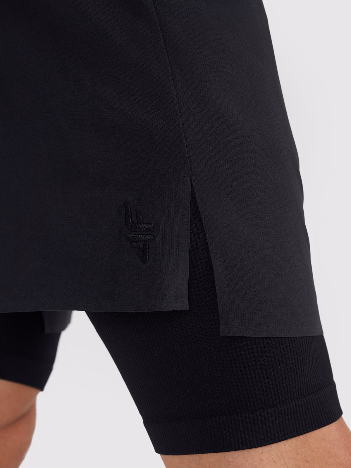 Spodenki treningowe szybkoschnące męskie 4F x Robert Lewandowski - czarne