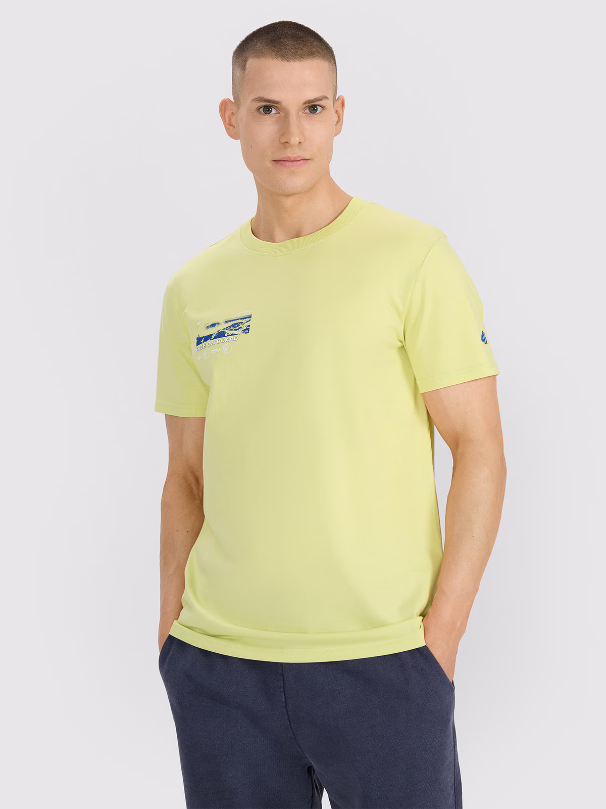 T-shirt regular z nadrukiem męski - szary