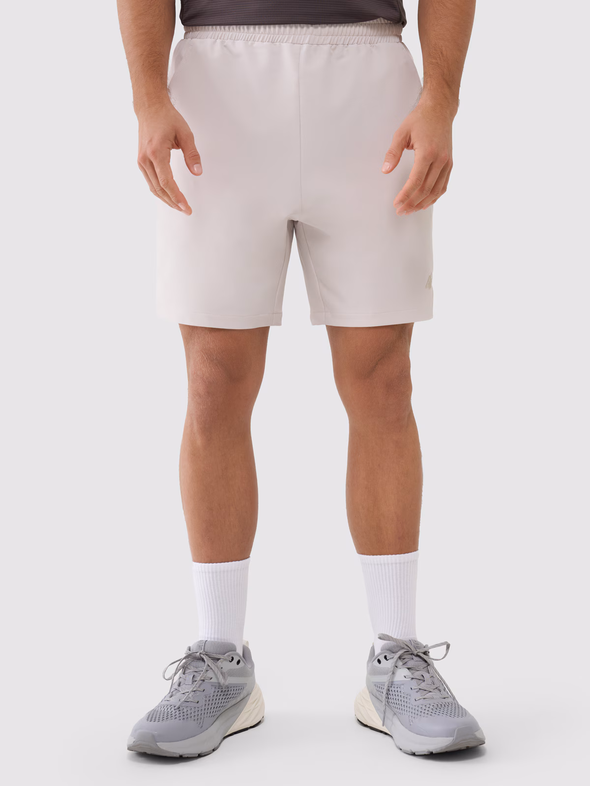 Spodenki treningowe szybkoschnące męskie - beżowe