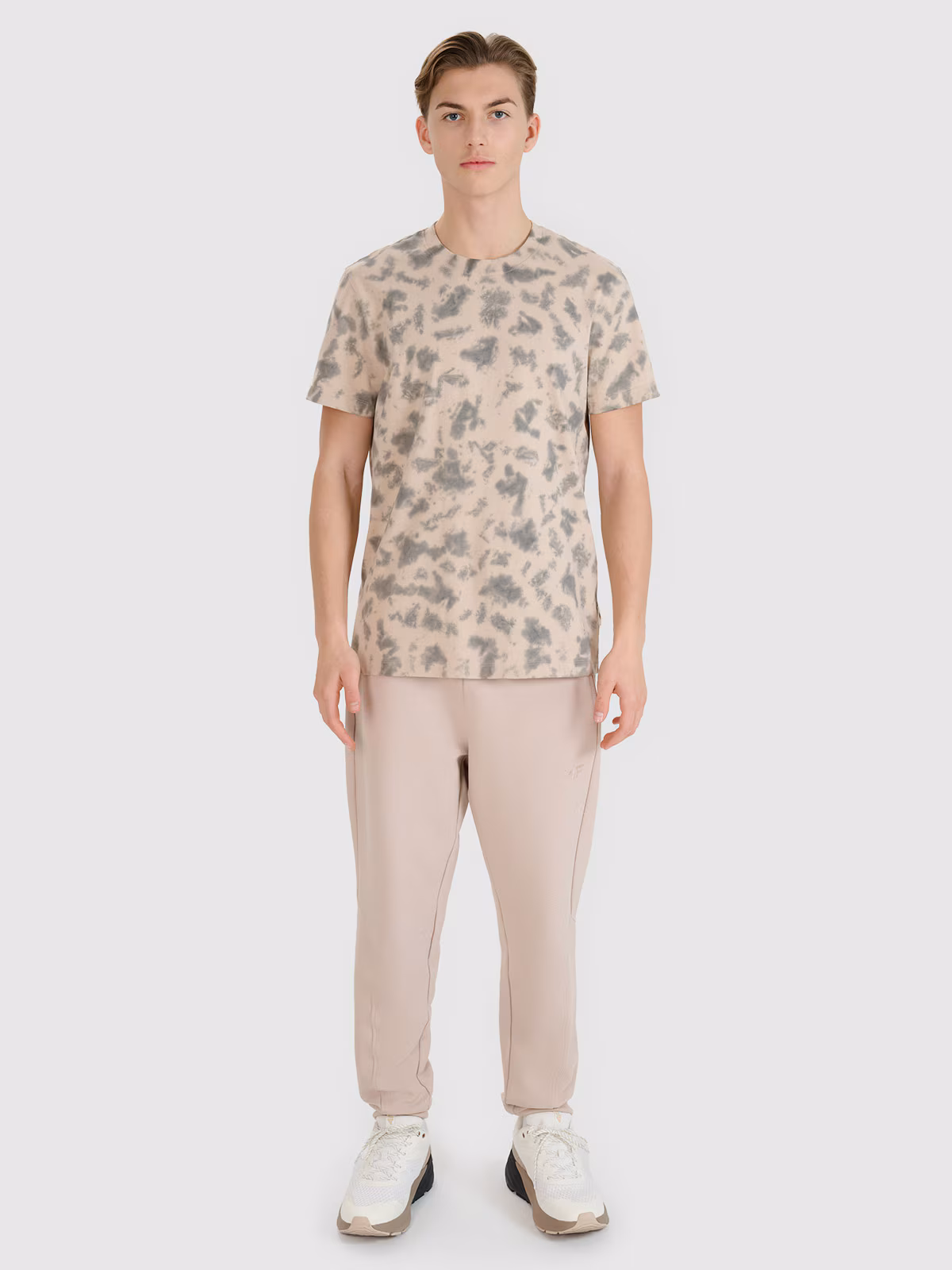 T-shirt oversize z nadrukiem męski - beżowy