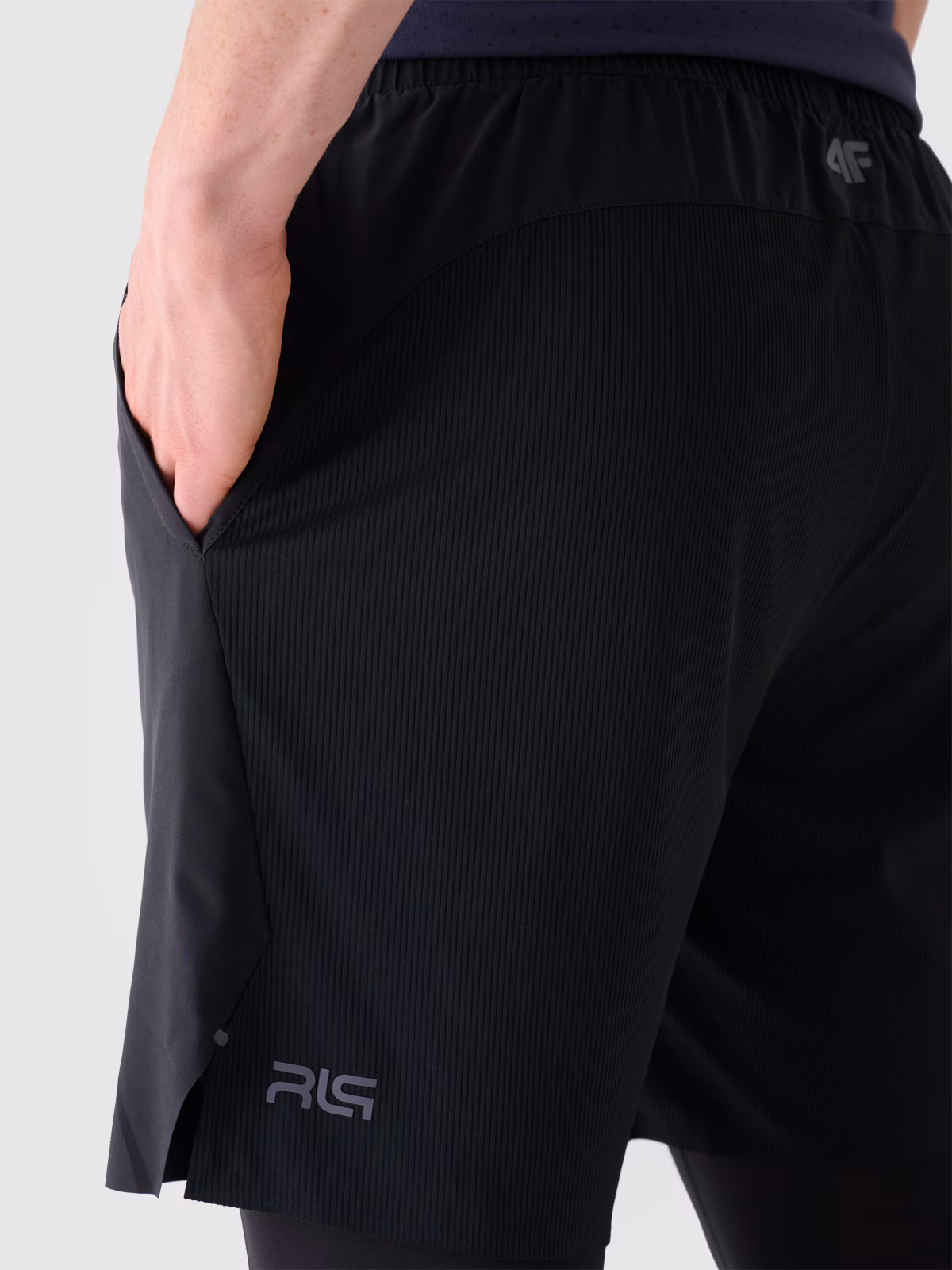Spodenki treningowe szybkoschnące męskie 4F x Robert Lewandowski - szare