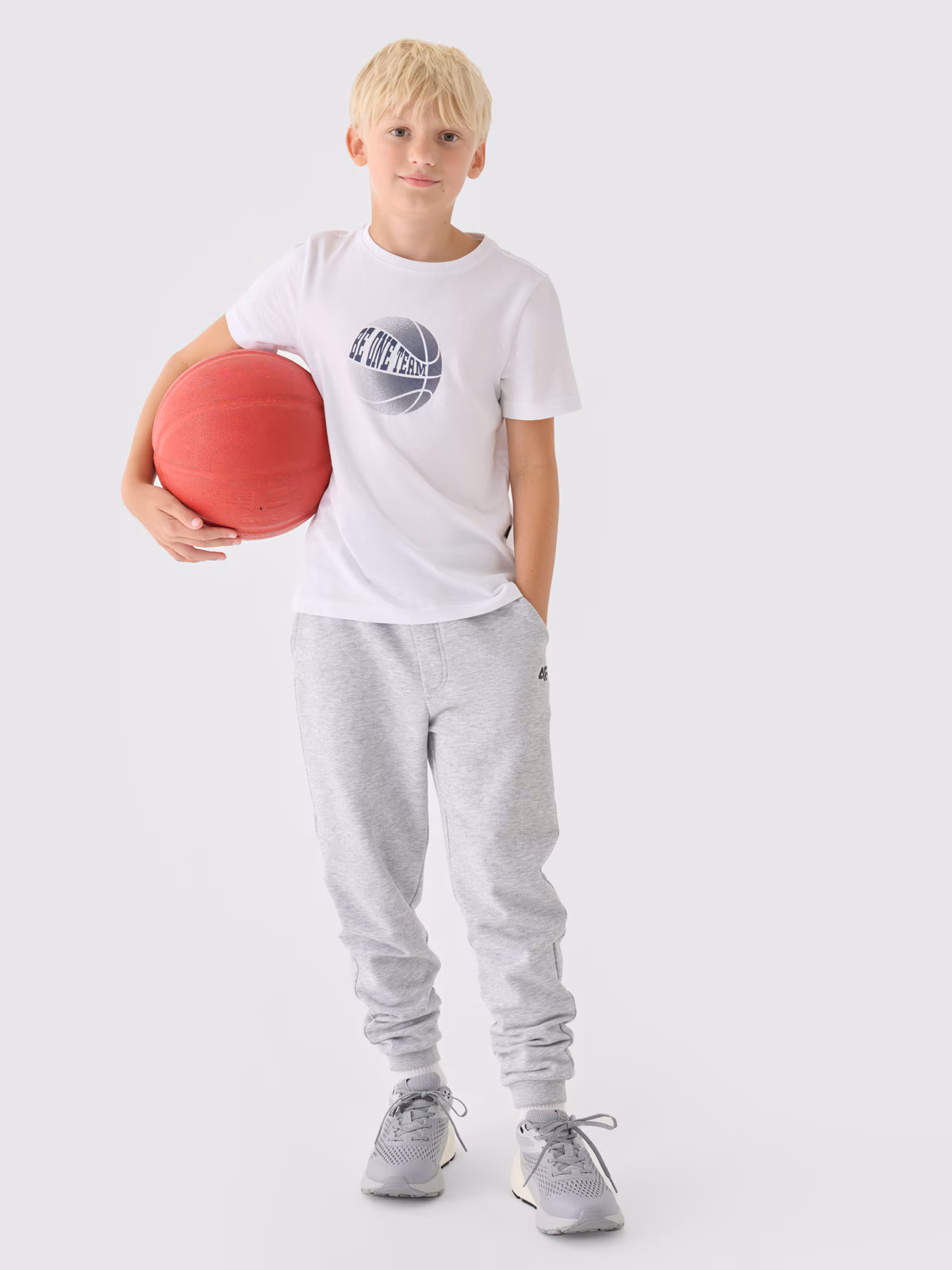 T-shirt z nadrukiem chłopięcy - biały