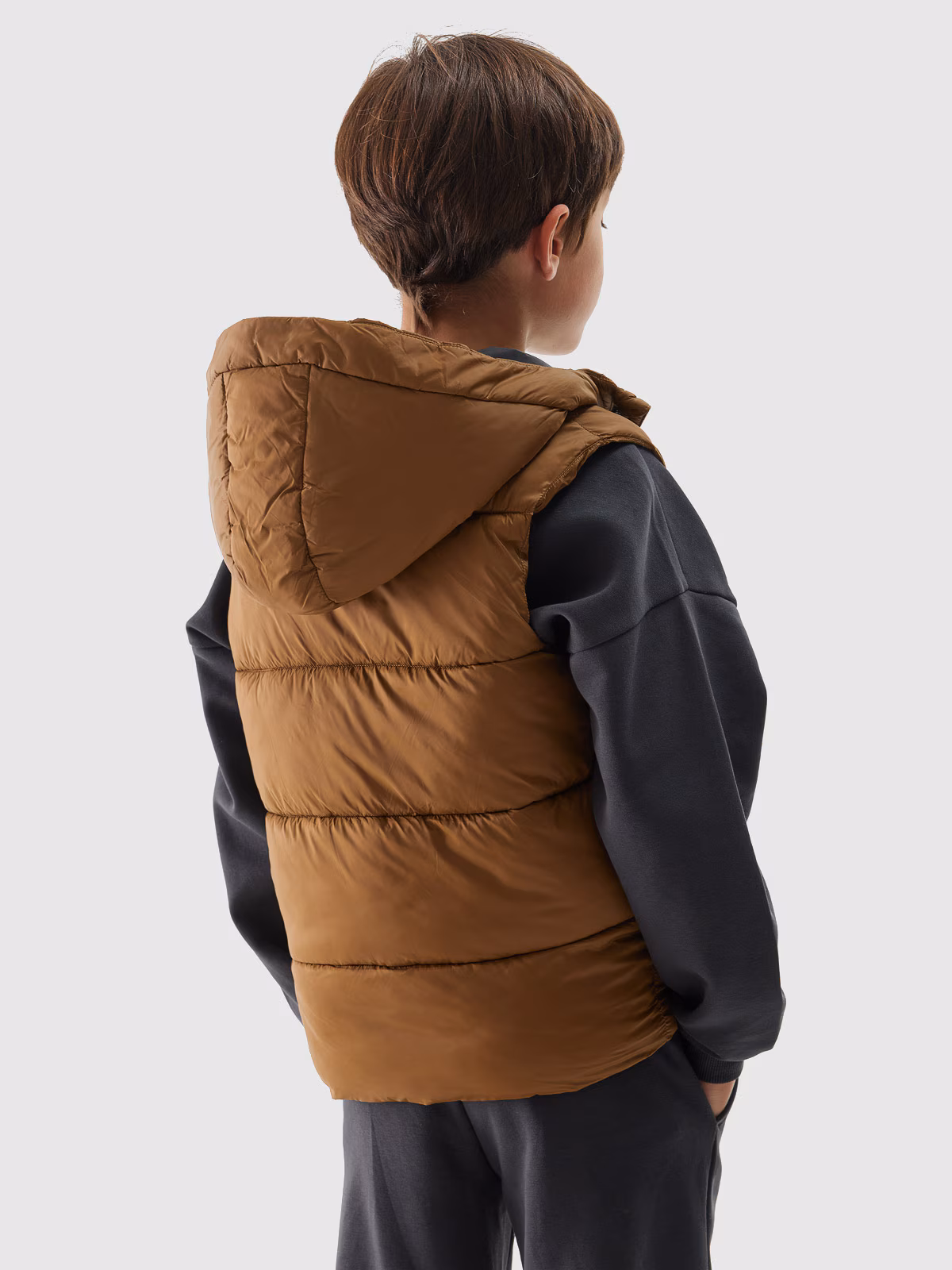 Bezrękawnik puchowy pikowany z kapturem chłopięcy - granatowy