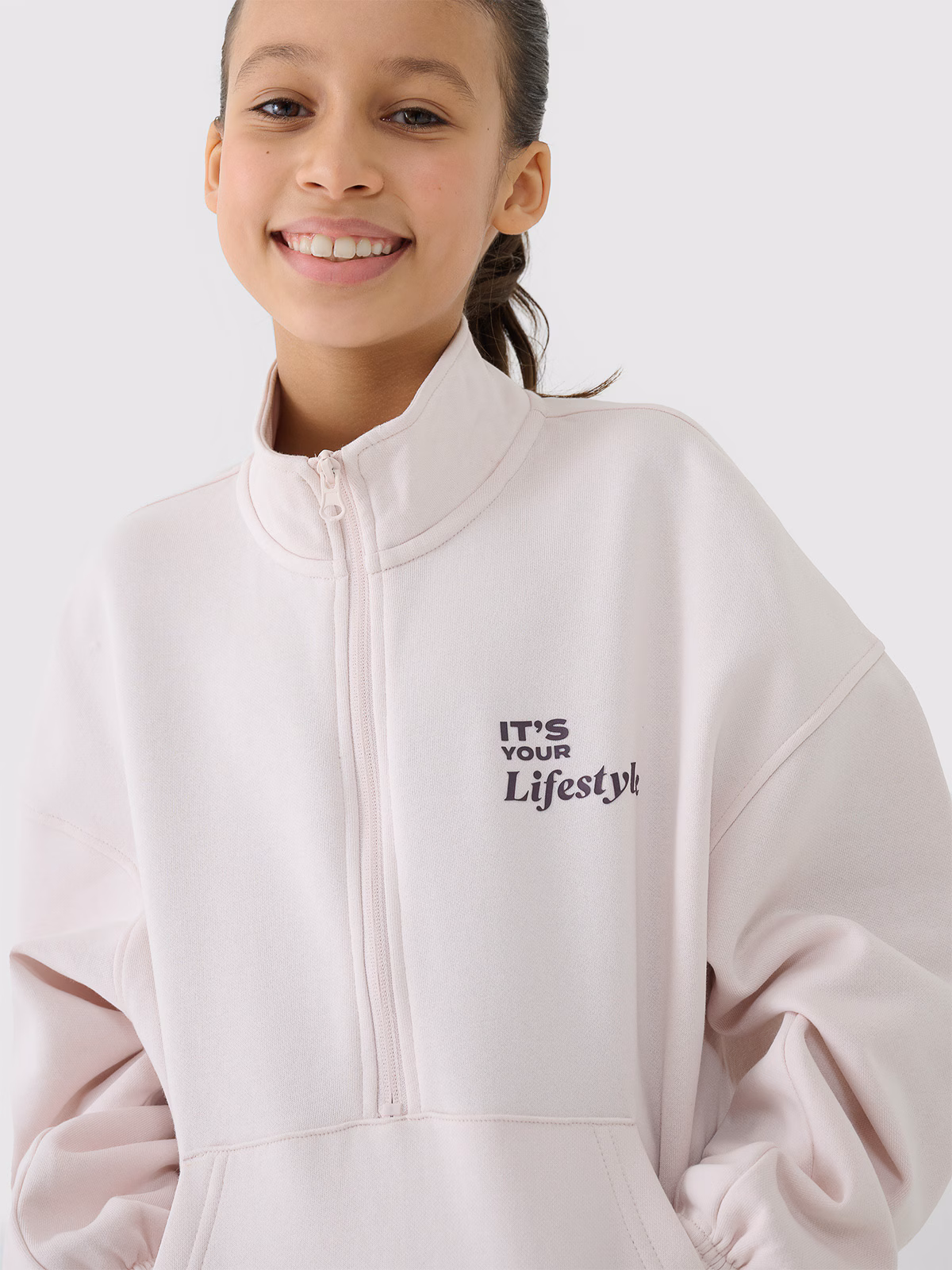 Bluza dresowa nierozpinana bez kaptura dziewczęca - beżowa