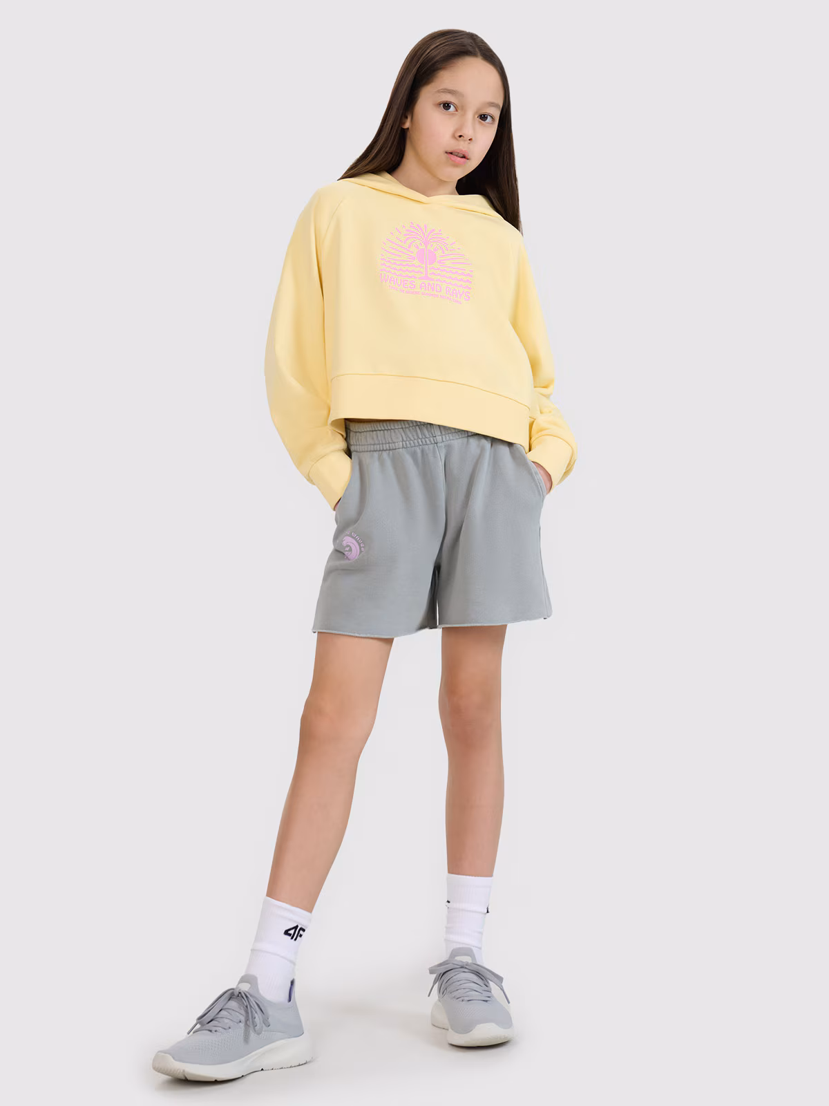 Bluza dresowa nierozpinana z kapturem dziewczęca - żółta