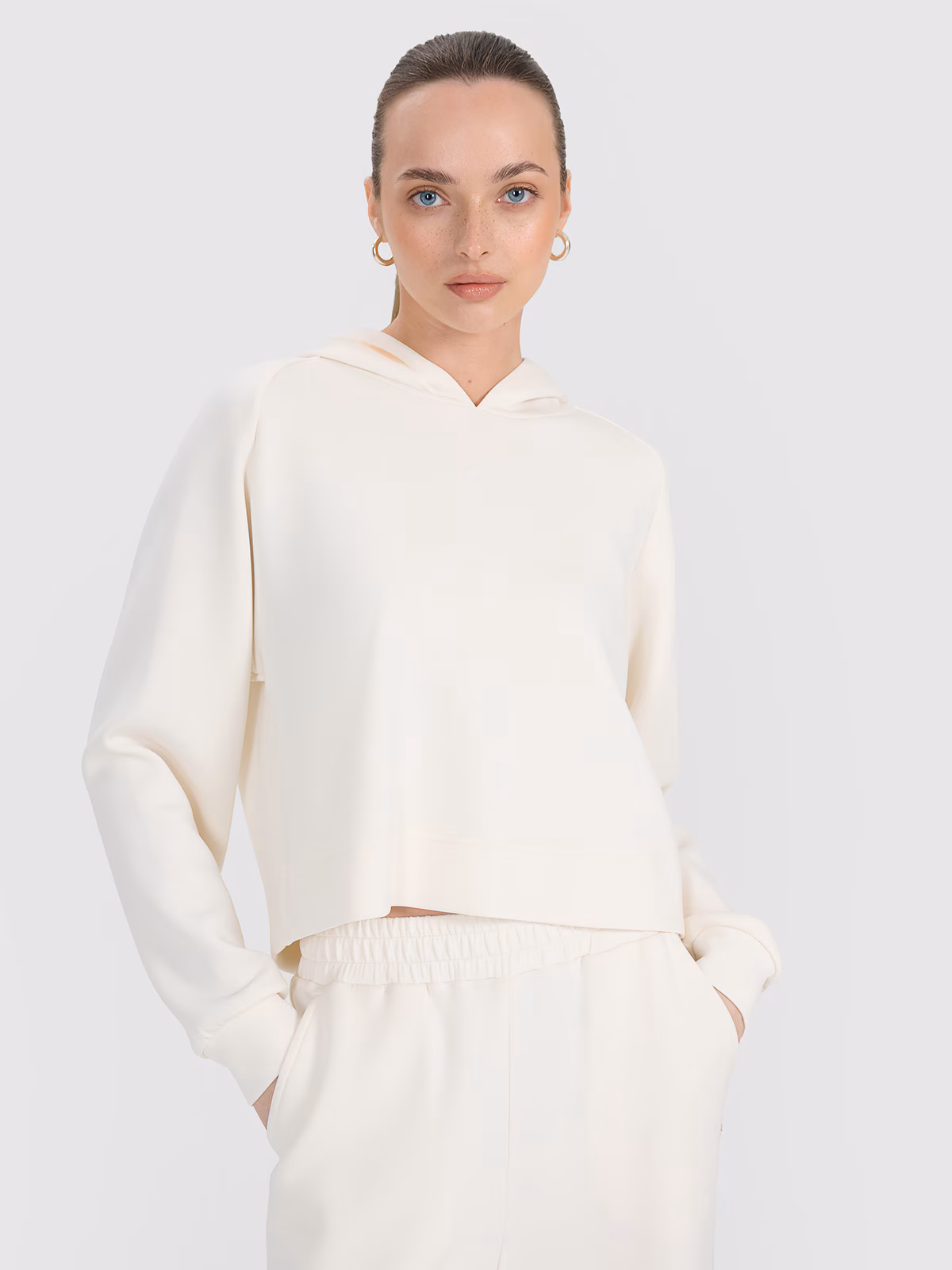 Bluza dresowa nierozpinana z modalem damska - biała