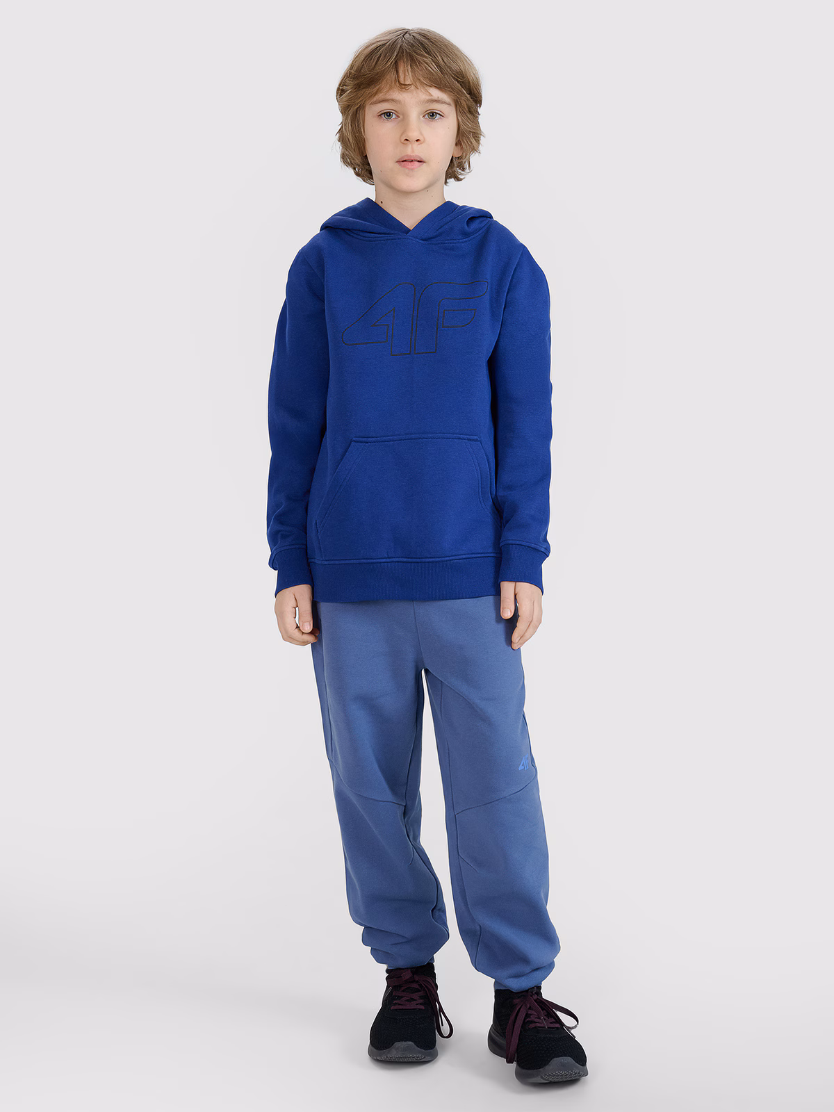 Bluza dresowa nierozpinana z kapturem chłopięca - czarna