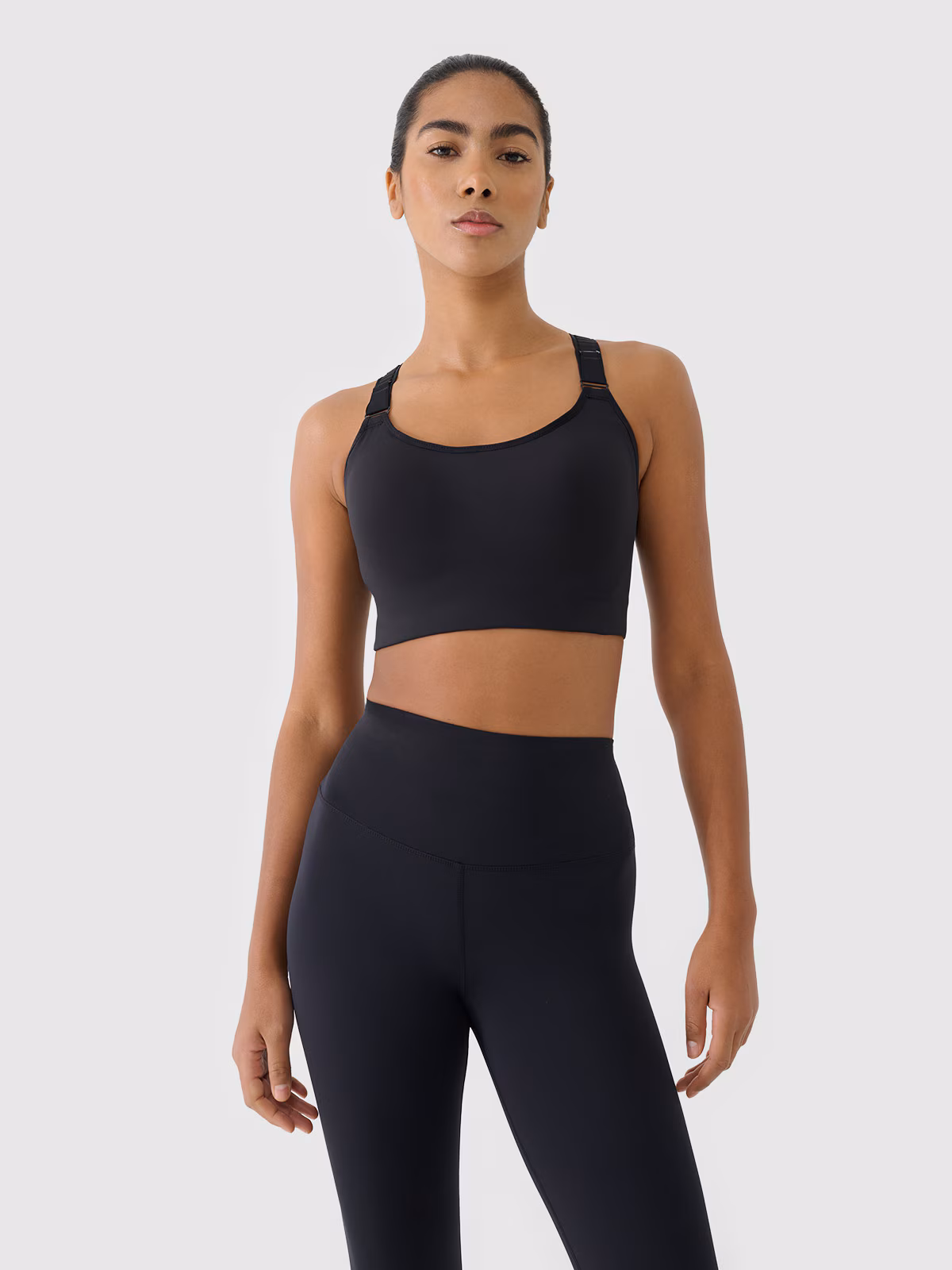 Biustonosz treningowy z wysokim wsparciem - czarny